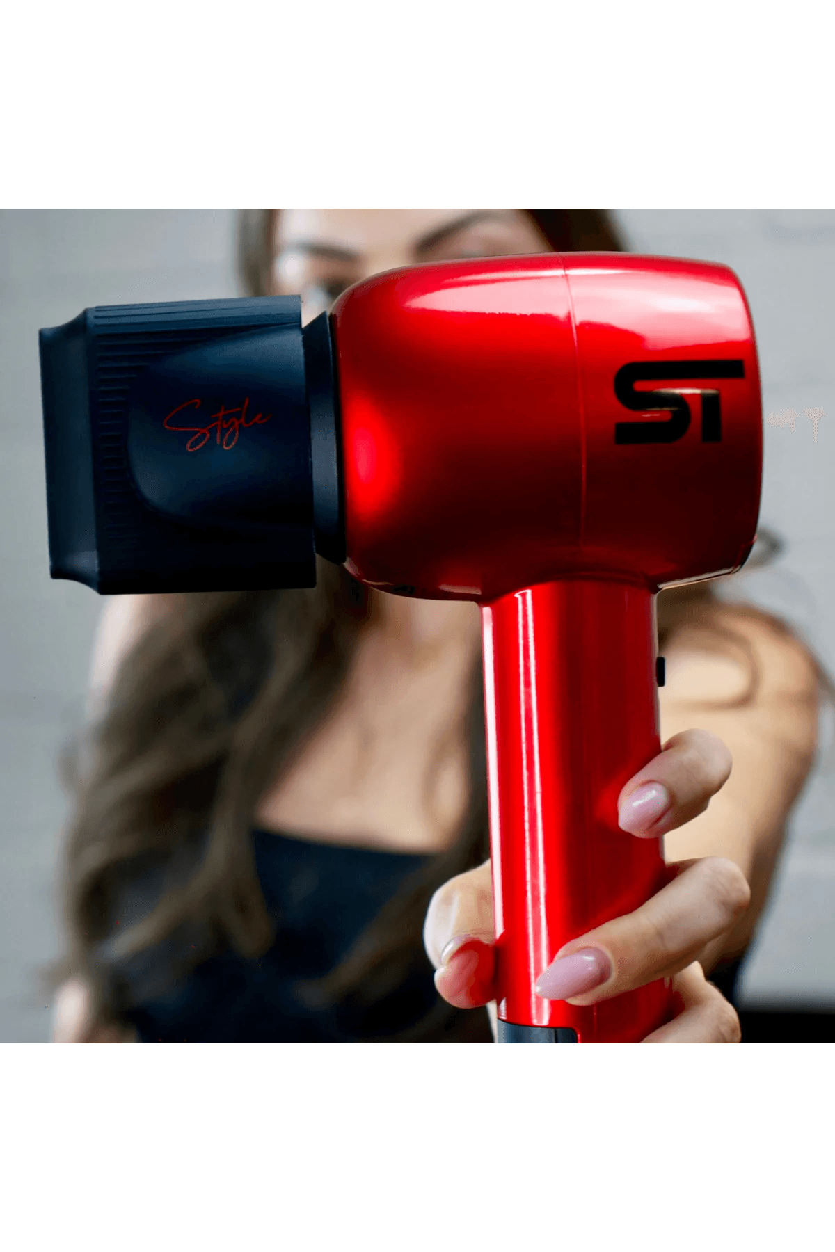 Supreme Trimmer Kırmızı Saç Kurutma Makinesi – 3 Isı 3 Hız Ayarı