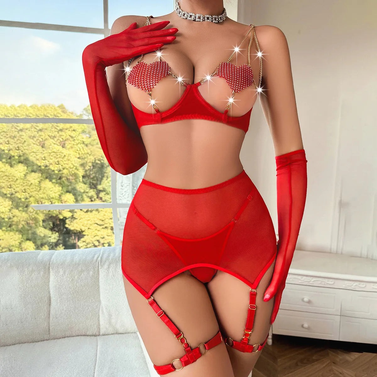 Taş Detaylı Transparan Lingerie Set | Kalpli Göğüs Zincirli Sütyen, Transparan Korse Etek ve Jartiyer Takımı