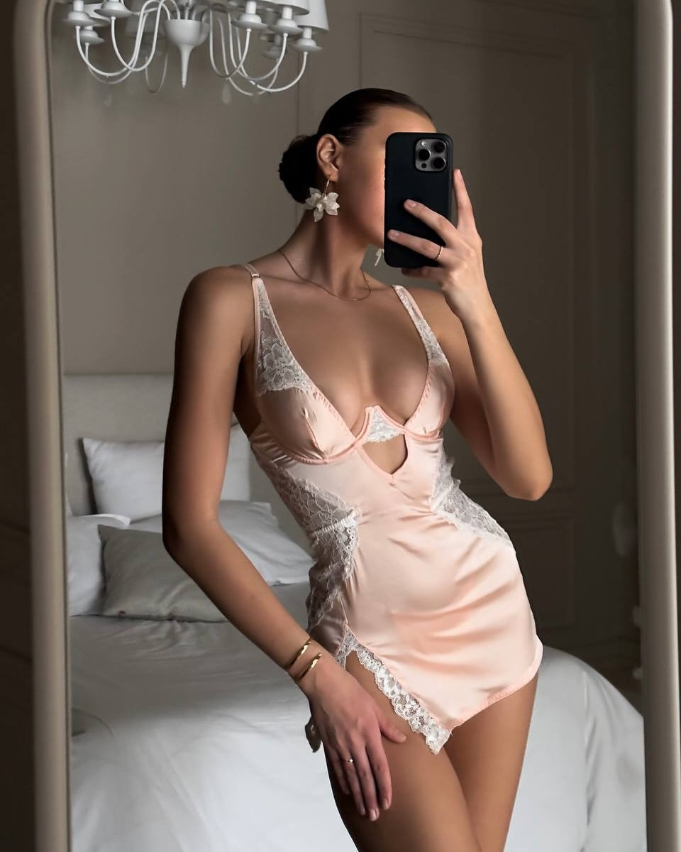 Luna Satin Dantel Elbise