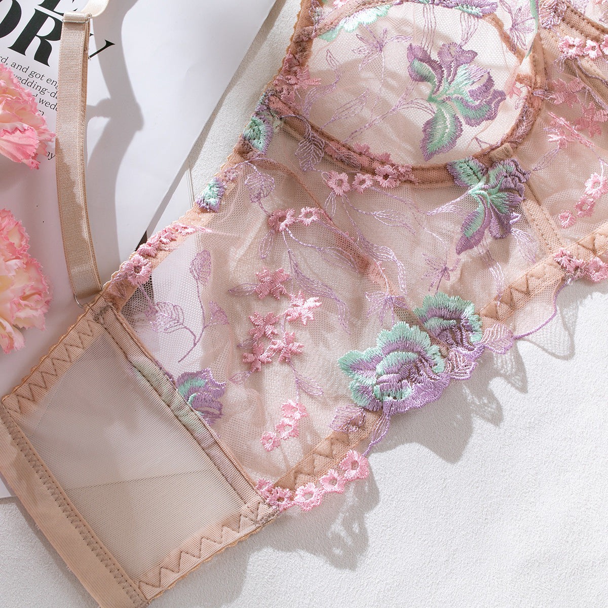 Çiçek İşlemeli 2’li Bra Set | Transparan Dantel Sütyen ve String Külot 