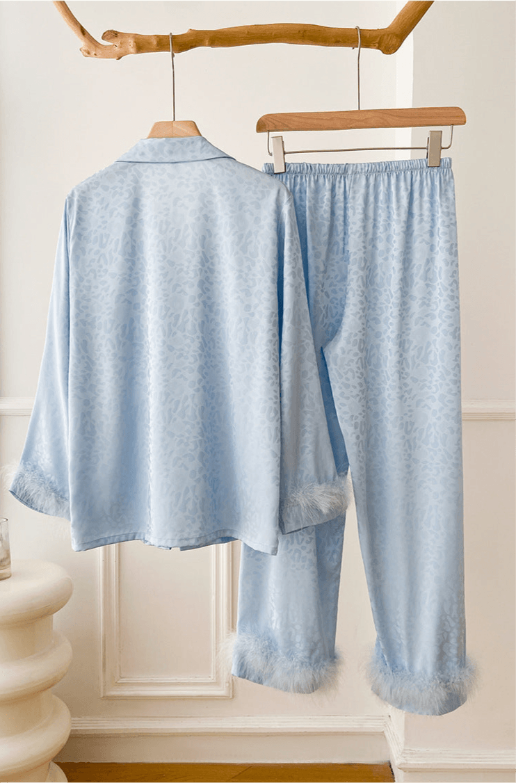 Kadın Saten Pijama Takımı | Tüylü Kol ve Paça Detaylı, Şık ve Rahat Uyku Seti