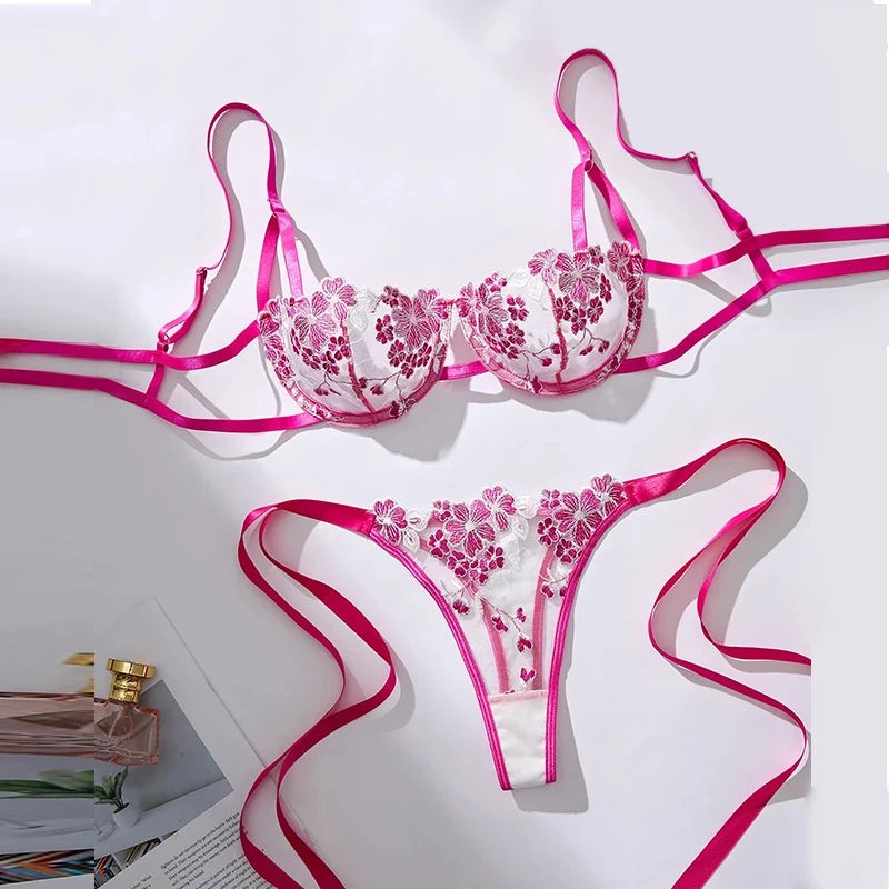 Çiçek Nakışlı Transparan Bra Set | Strappy Askılı Sütyen ve Tanga Takımı 