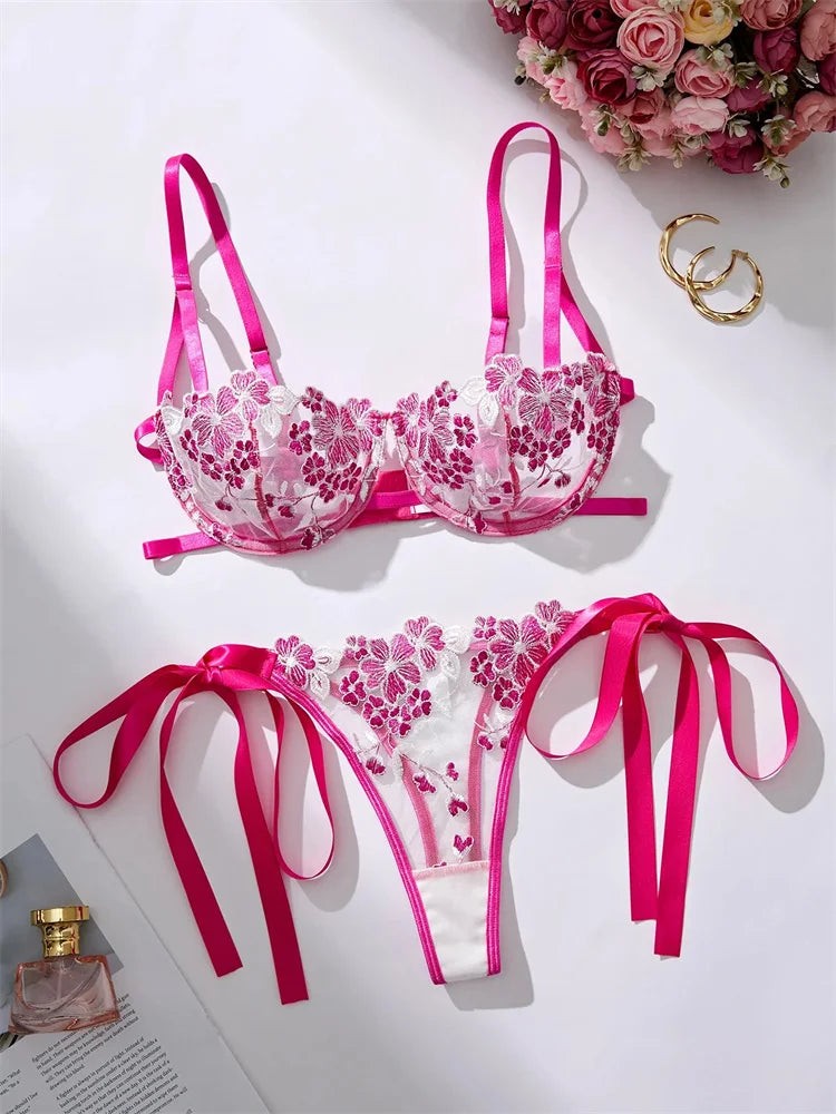 Çiçek Nakışlı Transparan Bra Set | Strappy Askılı Sütyen ve Tanga Takımı 