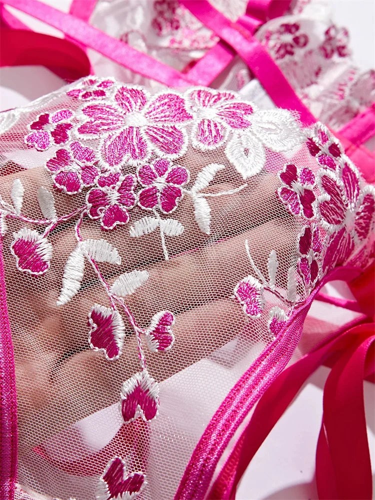 Çiçek Nakışlı Transparan Bra Set | Strappy Askılı Sütyen ve Tanga Takımı 