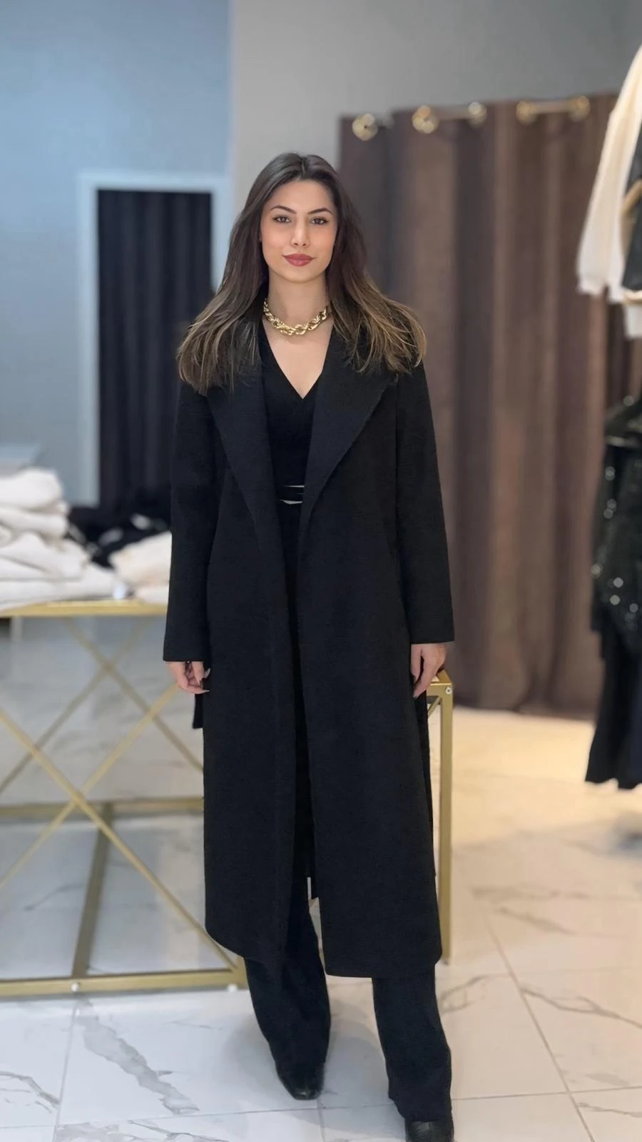 Siyah uzun kaşe kaban 