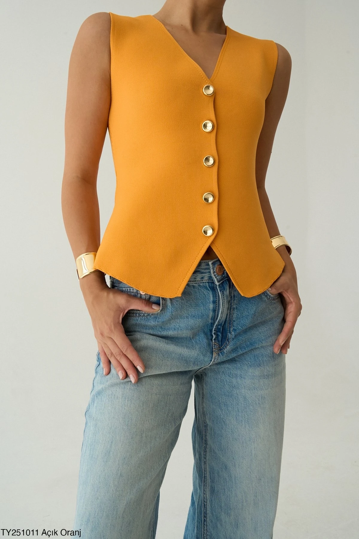 Kadın Gold Düğmeli V Yaka Yelek