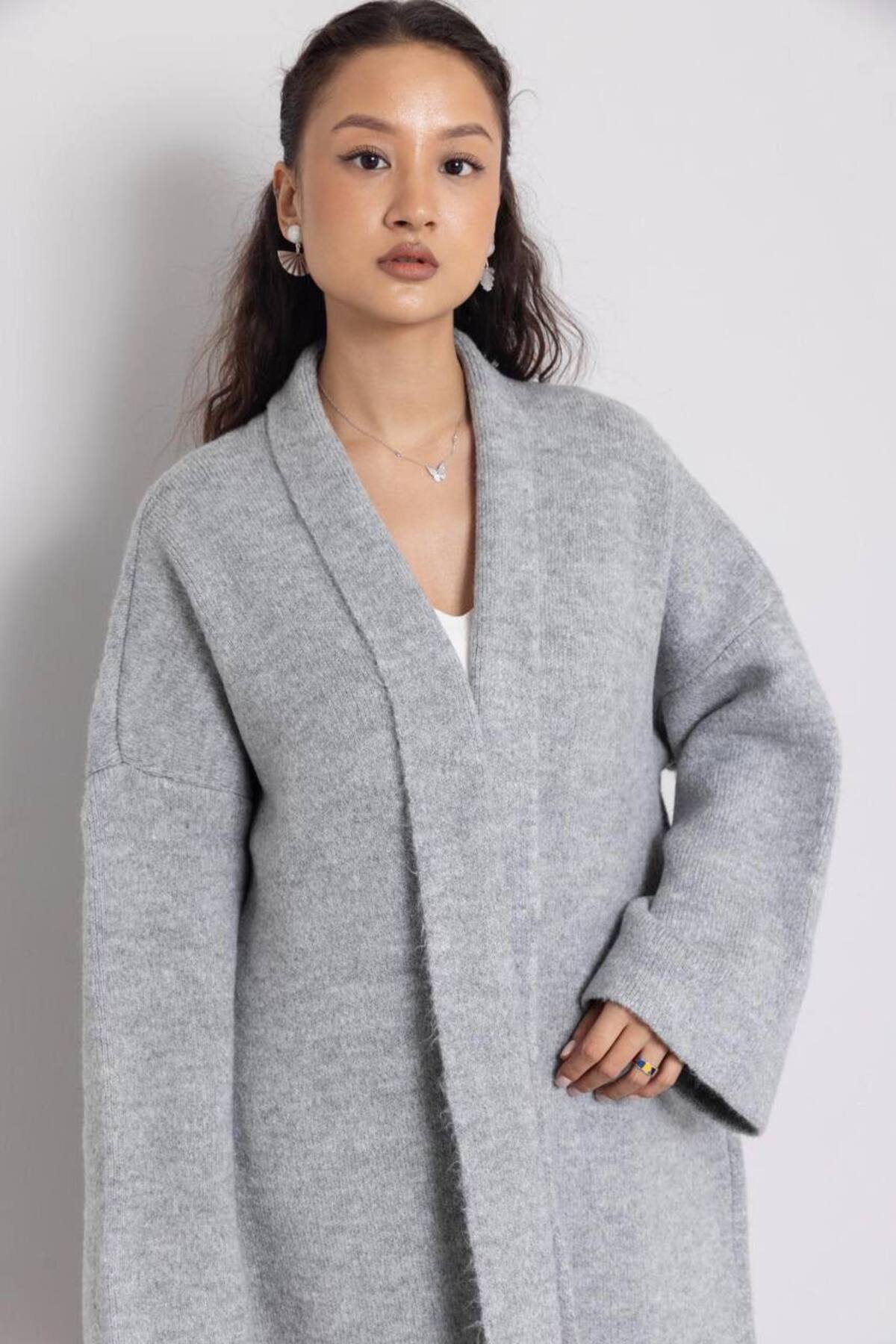 Kadın Dik Yaka Yeni Sezon Hırka