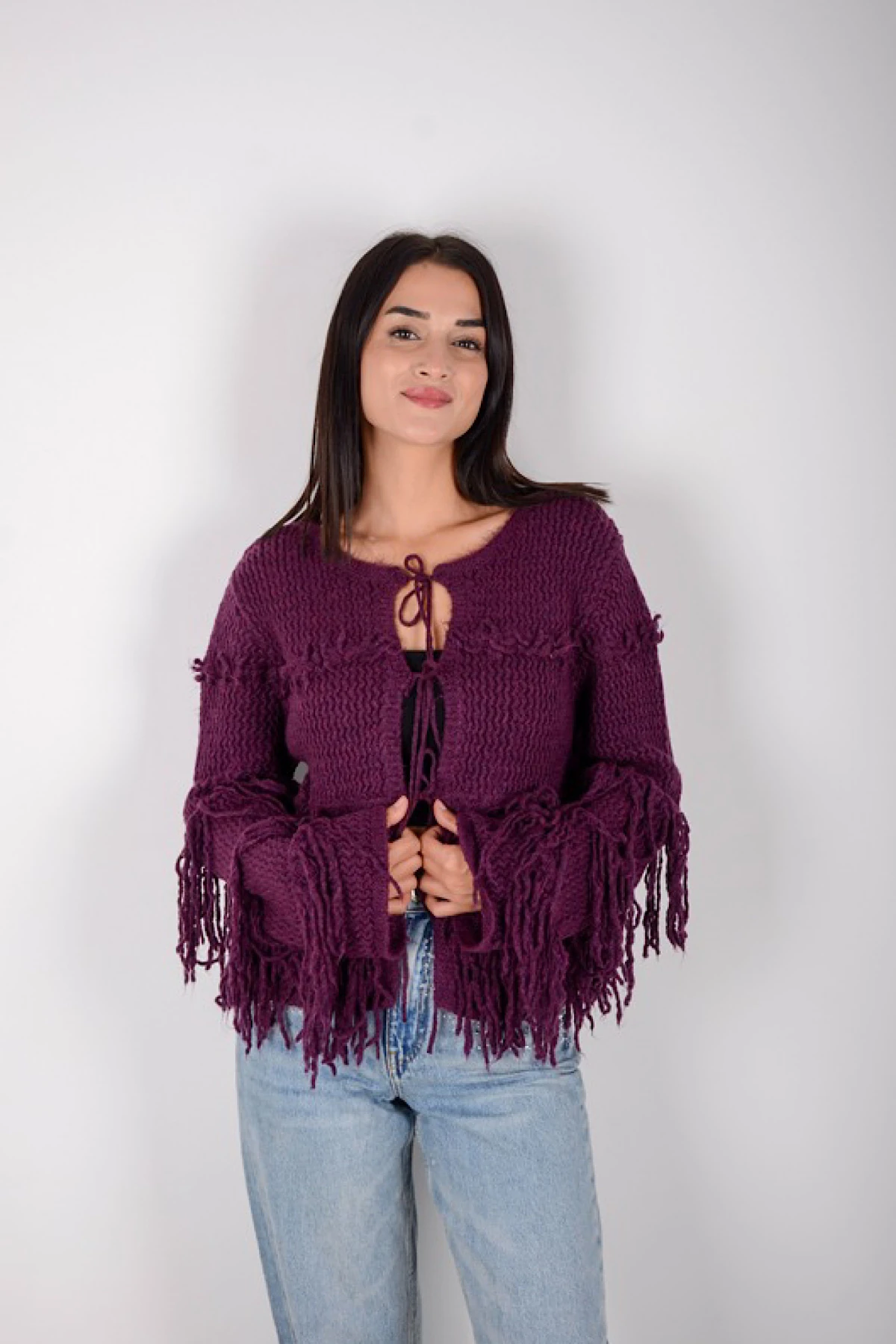 Püskül Detaylı Triko Hırka