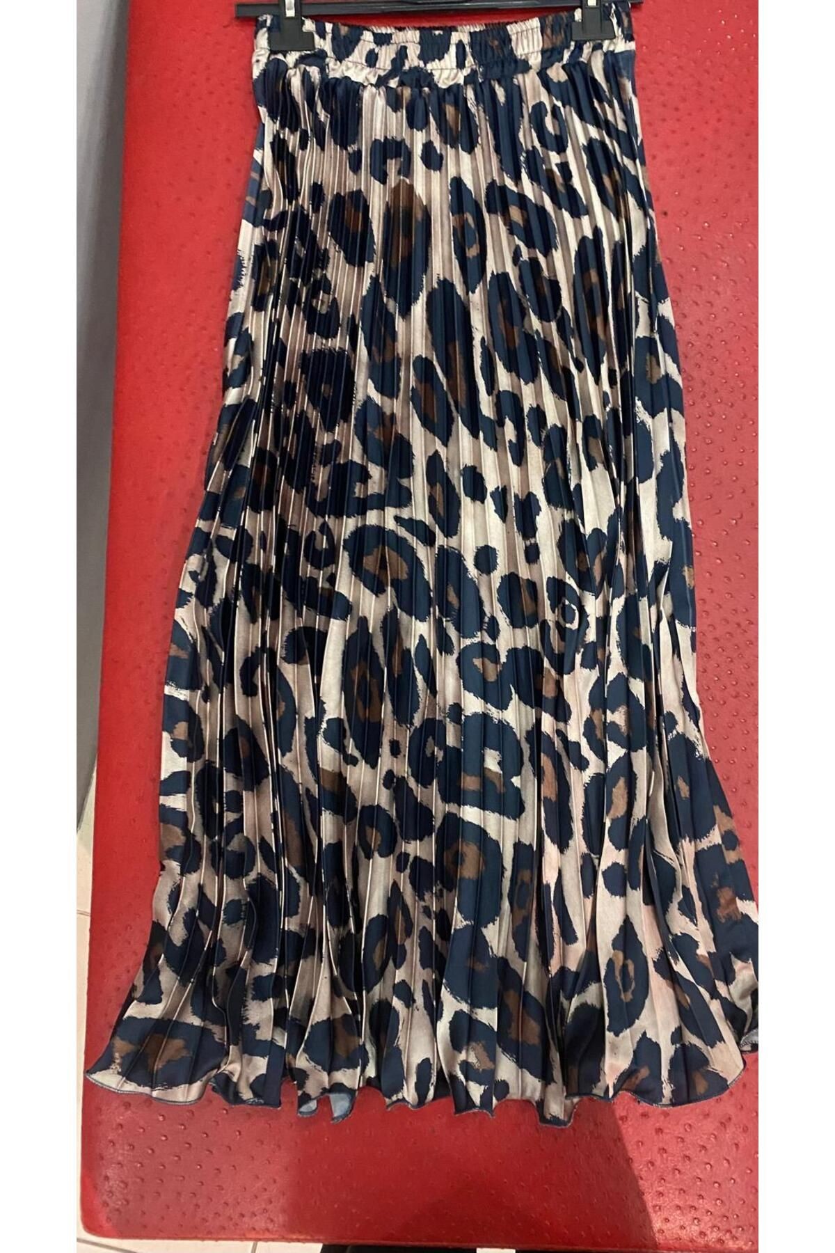 Leopar Desenli Saten Etek