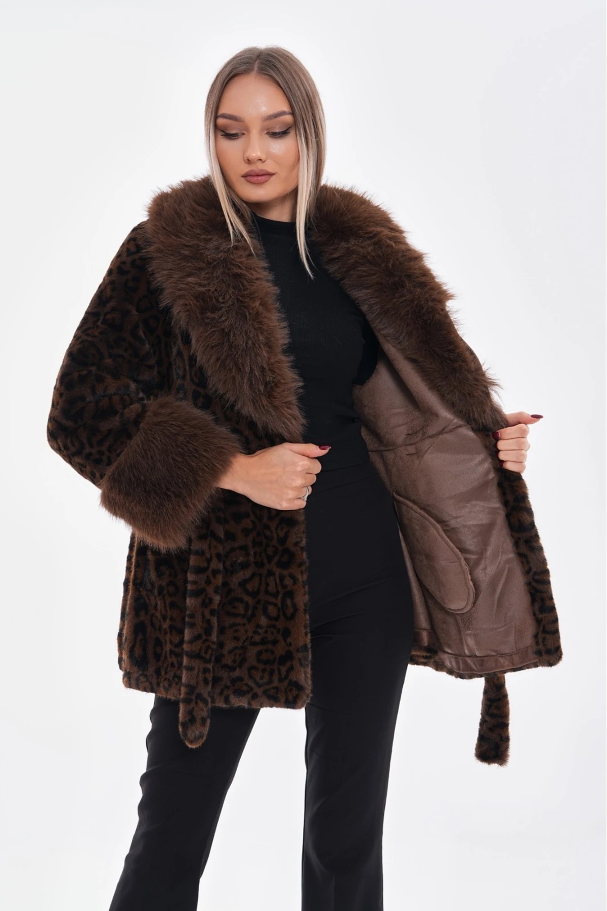 Kadın İthal Angora Kaban Kuşaklı Cepli