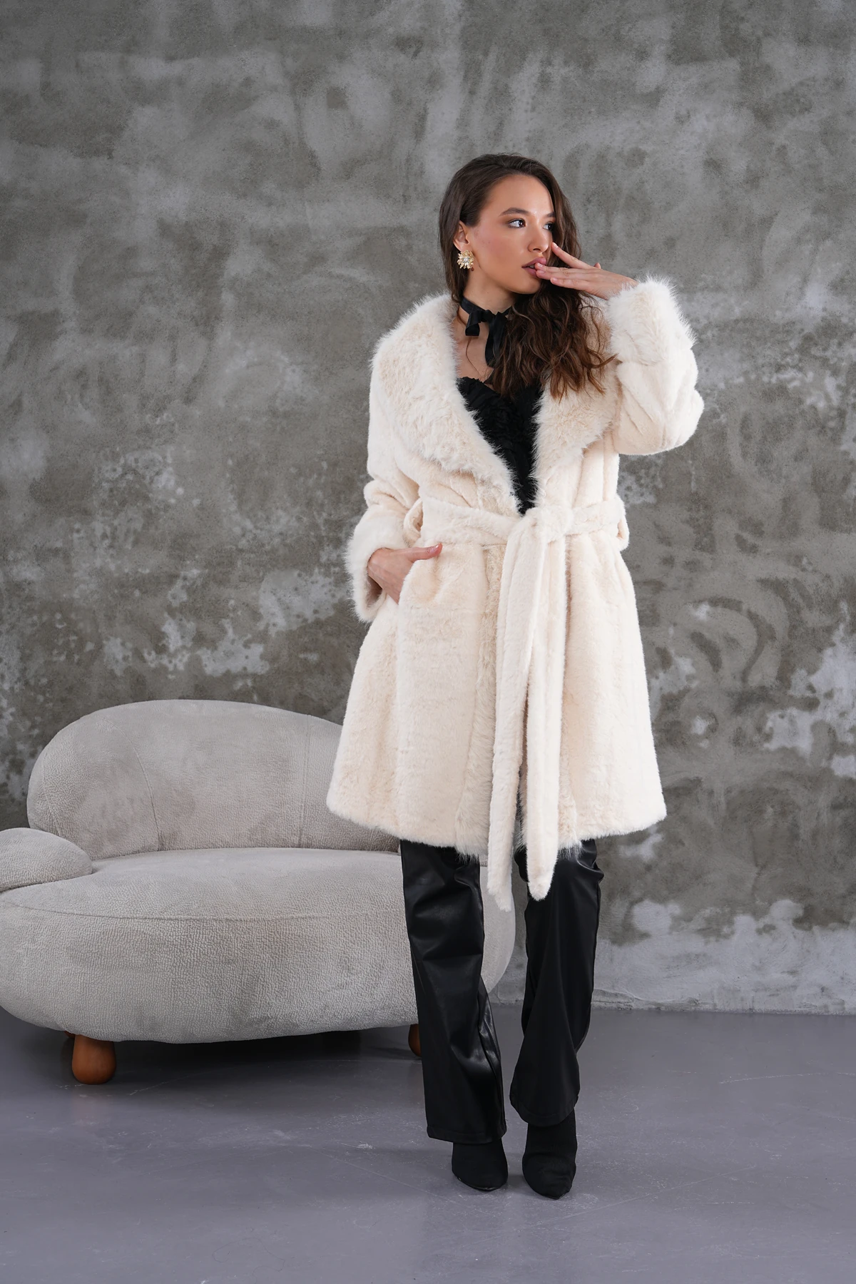 Kadın Angora İthal Kaban Kusaklı