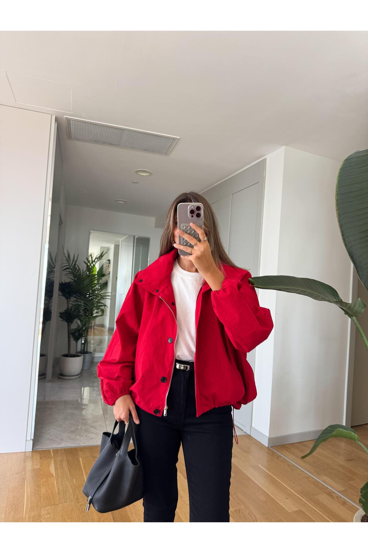 Kadın Dik Yaka Büzgülü Bomber Ceket