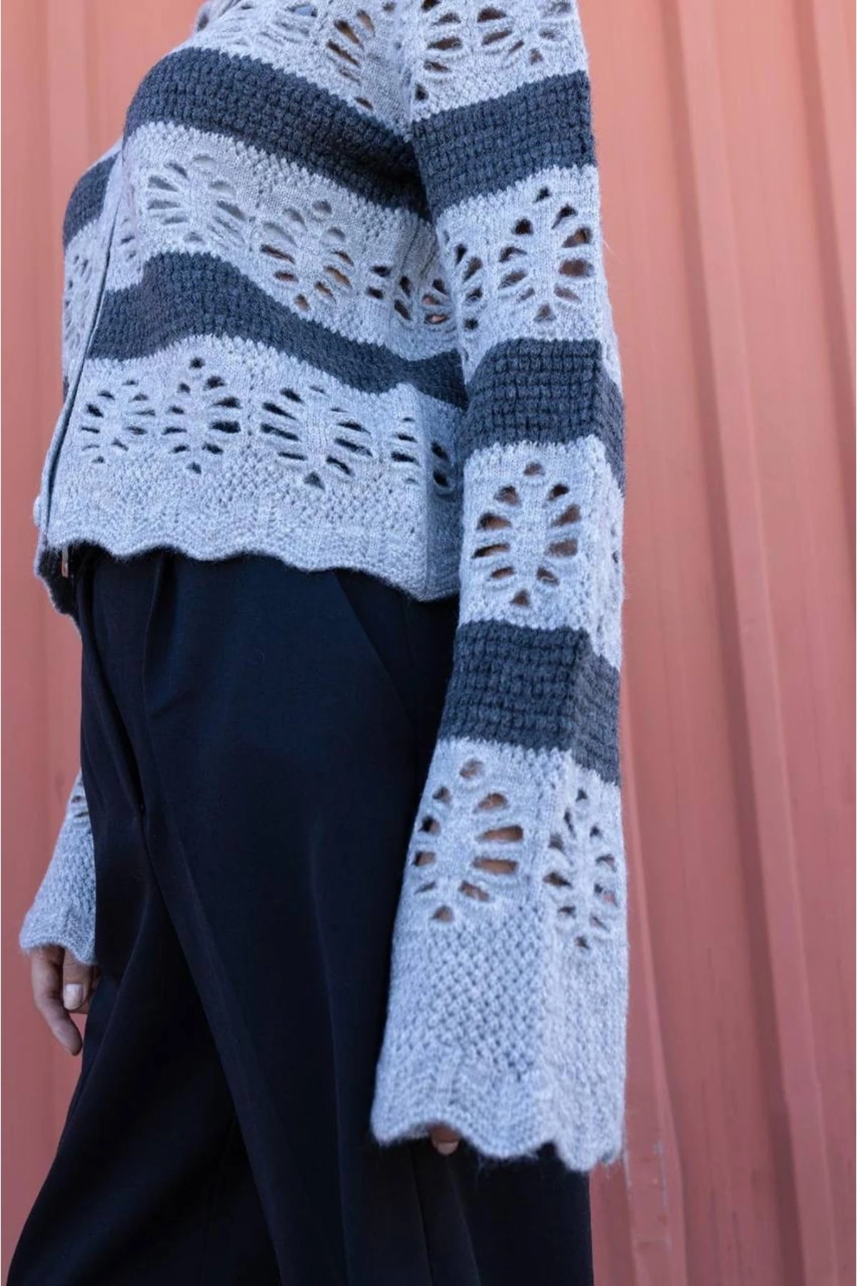 Kadın %100 Yün Çiçek Desenli Düğmeli Hırka Kazak