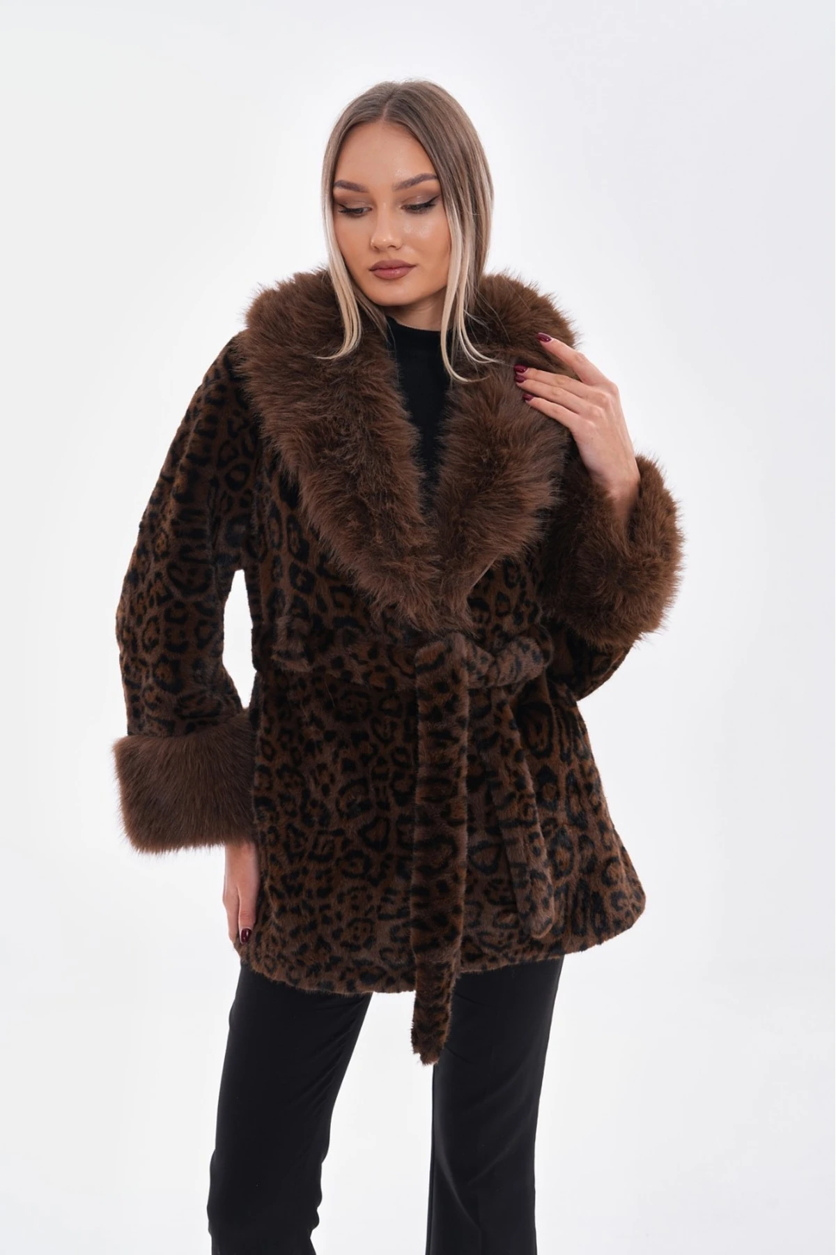 Kadın İthal Angora Kaban Kuşaklı Cepli