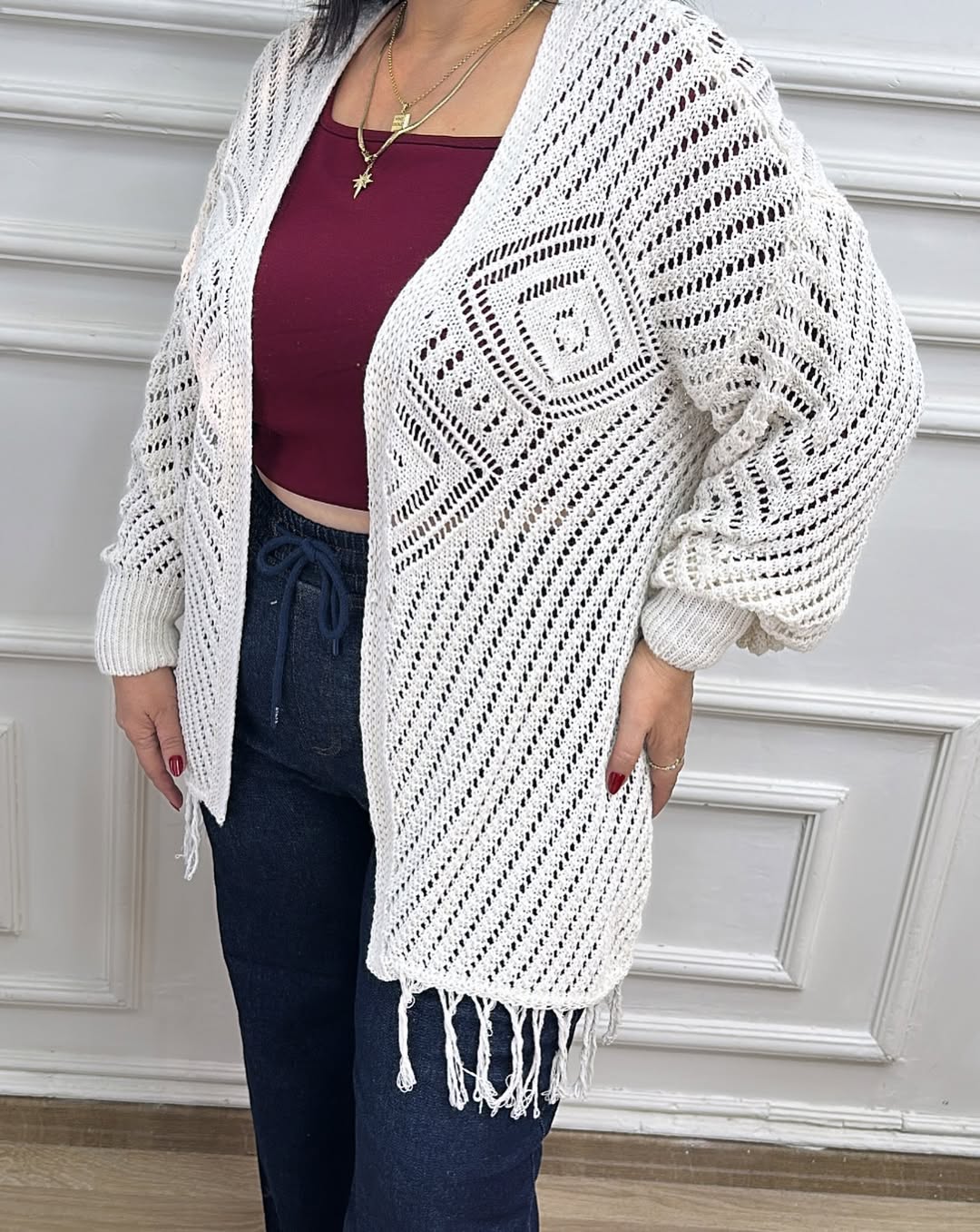 Püsküllü Örme Triko Hırka