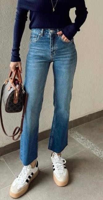 Paçası Kesik Boyfit Jean