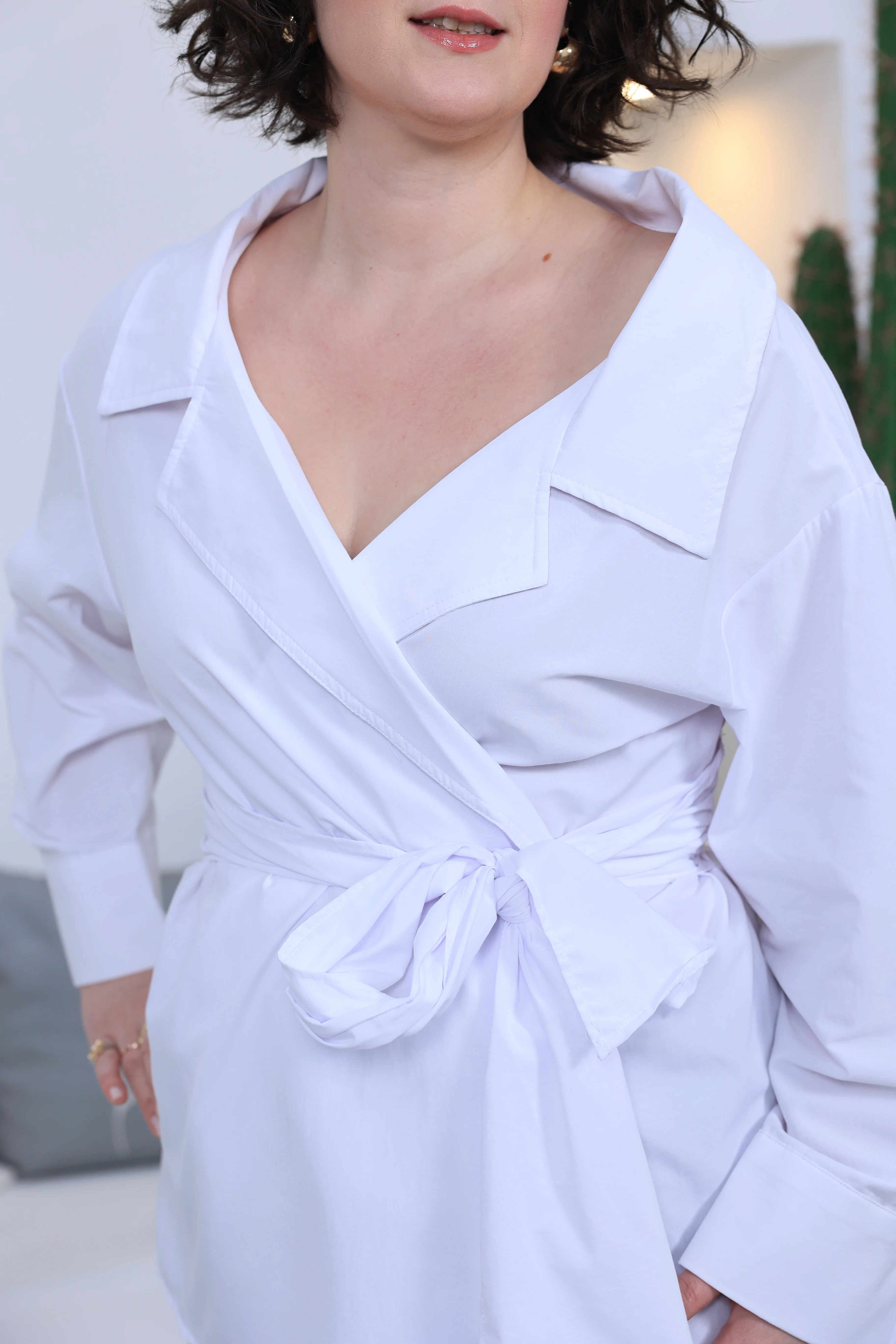 Düşük Omuz Bel Bağlamalı Beyaz Poplin Gömlek