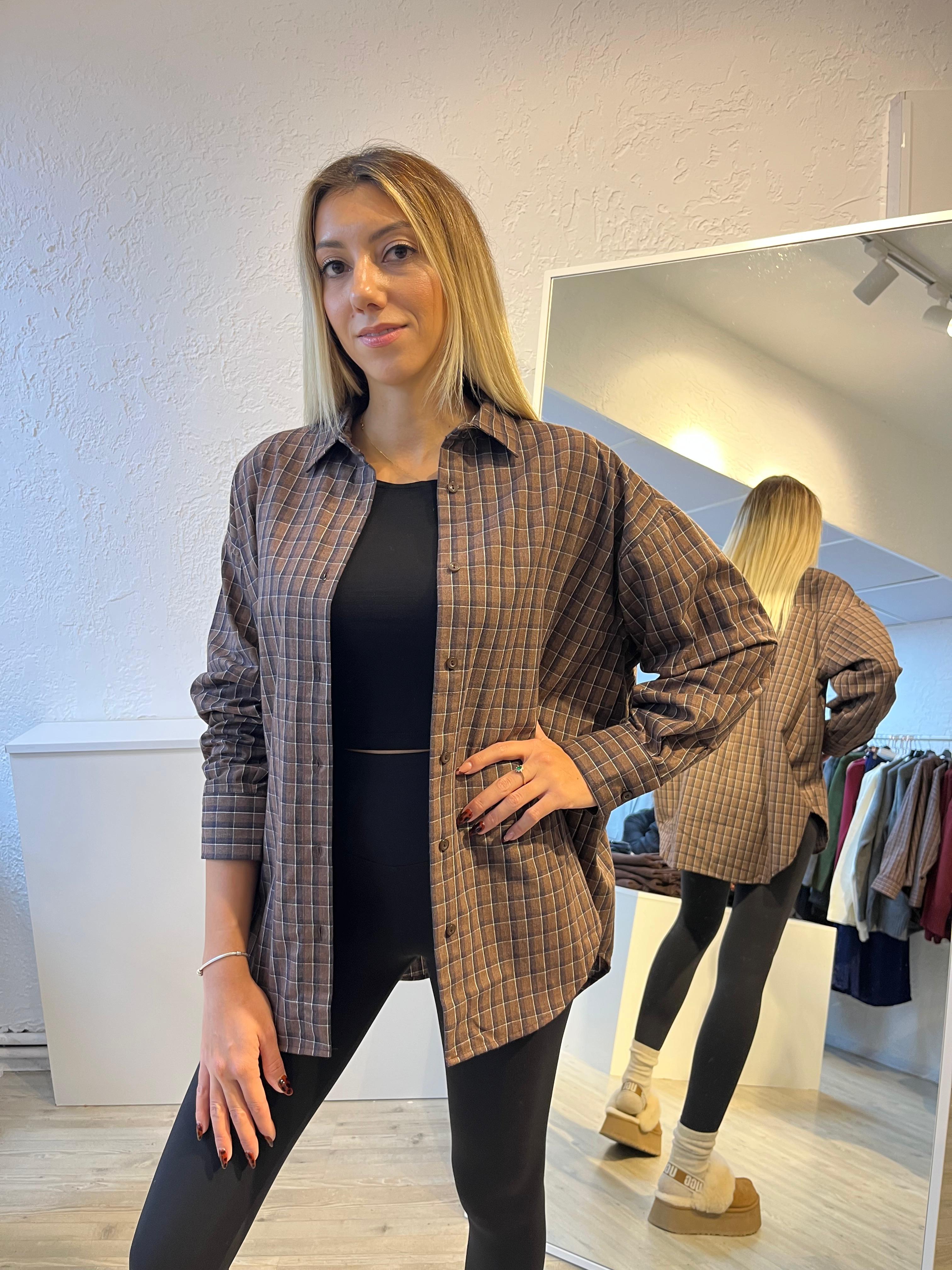 KAHVERENGİ ODUNCU GÖMLEK