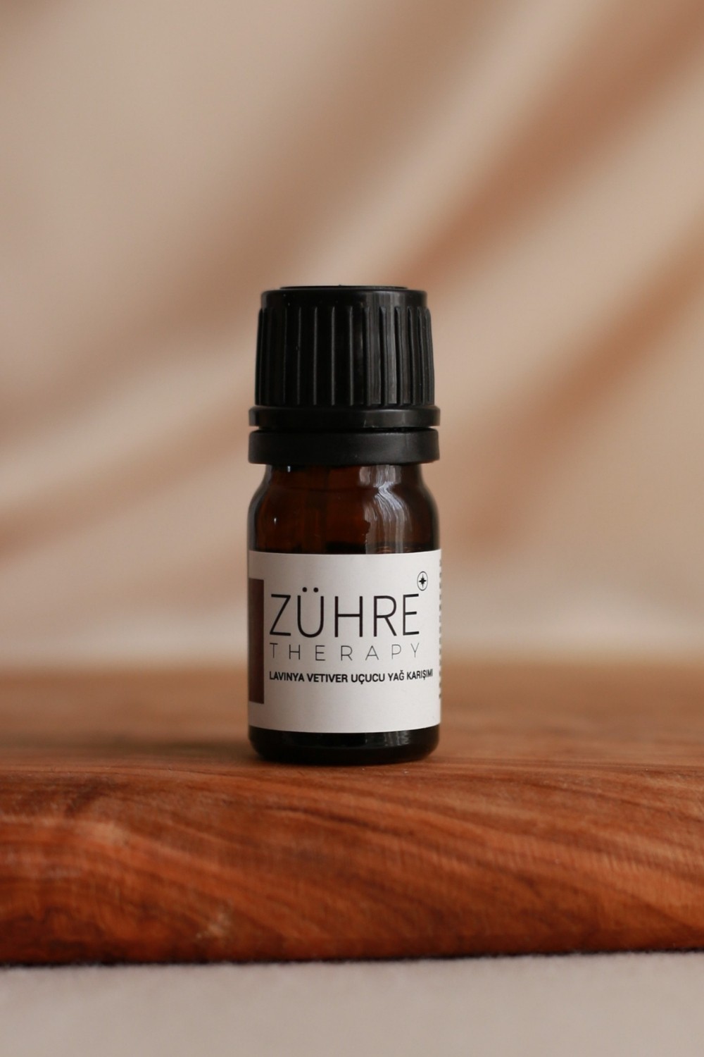 Lavinya Vetiver - %100 Doğal Uçucu Yağ Karışımı