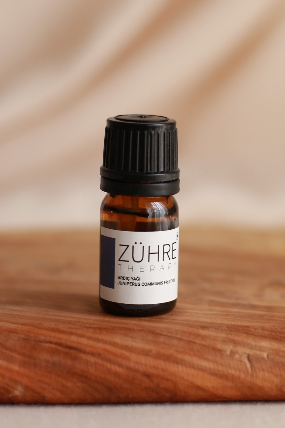 Ardıç Uçucu Yağı 5 ml – Ferah ve Odunsu Doğal Esans