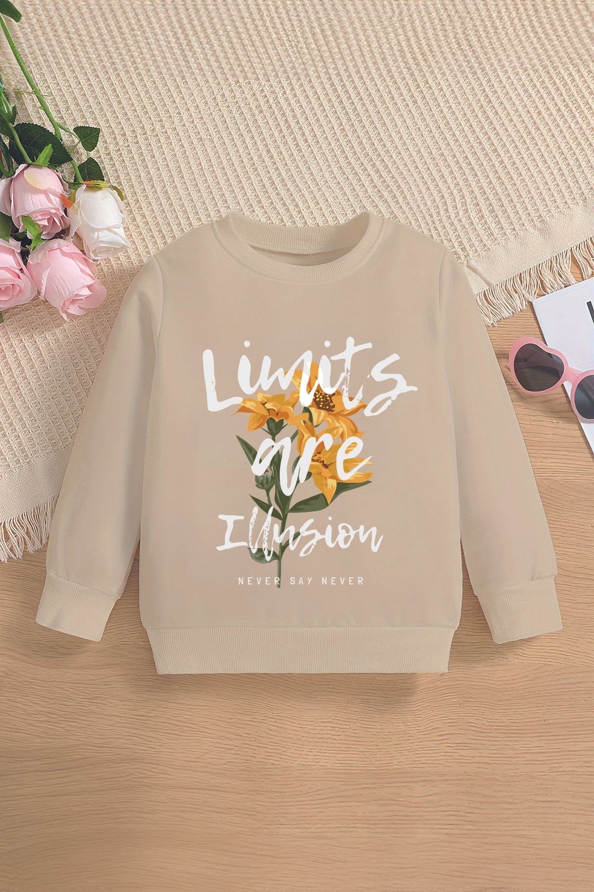 Tarz limits are illusion Yazılı Ayçiçeği Baskılı Oversize Kapüşonlu Çocuk Sweatshirt 14566