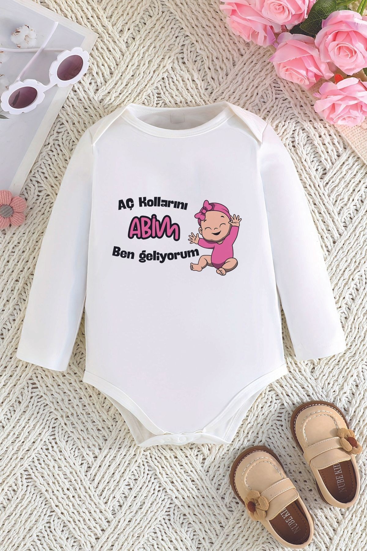 Kız Bebek  Aç Kollarını Abim Baskılı Pamuklu Çıtçıtlı Body 22616