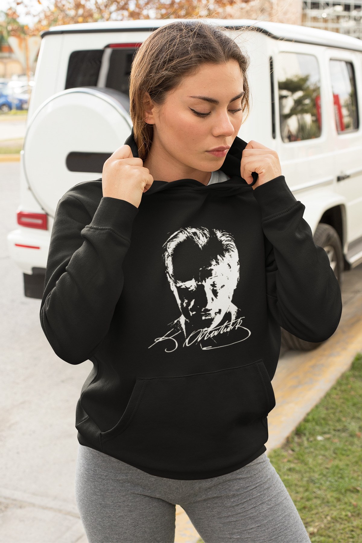 Oversize Kapşonlu Atatürk Baskılı Kadın Sweatshirt