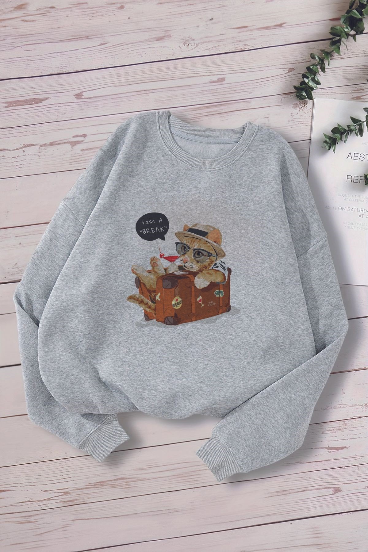 Yeni Sezon Tatilci Kedicik Baskılı Oversize Kapüşonlu Çocuk Sweatshirt 14645