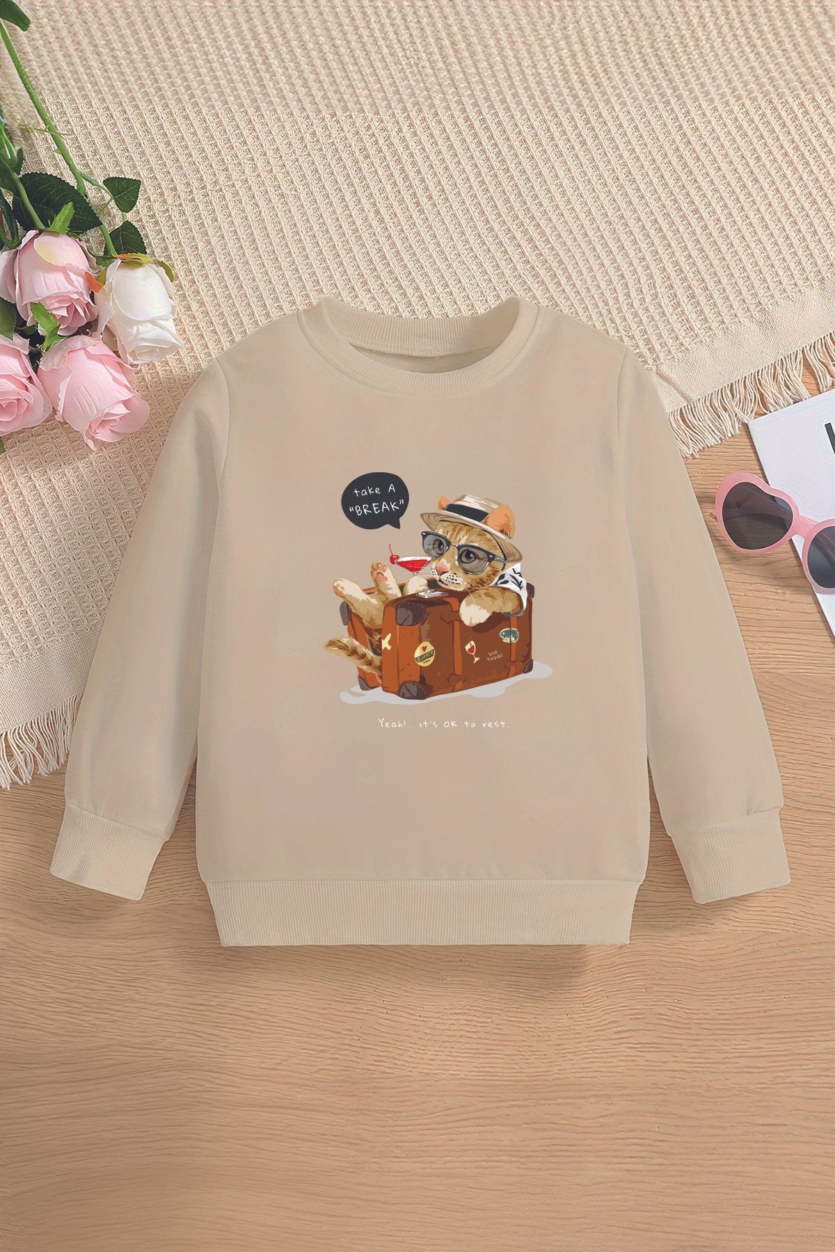 Yeni Sezon Tatilci Kedicik Baskılı Oversize Kapüşonlu Çocuk Sweatshirt 14645