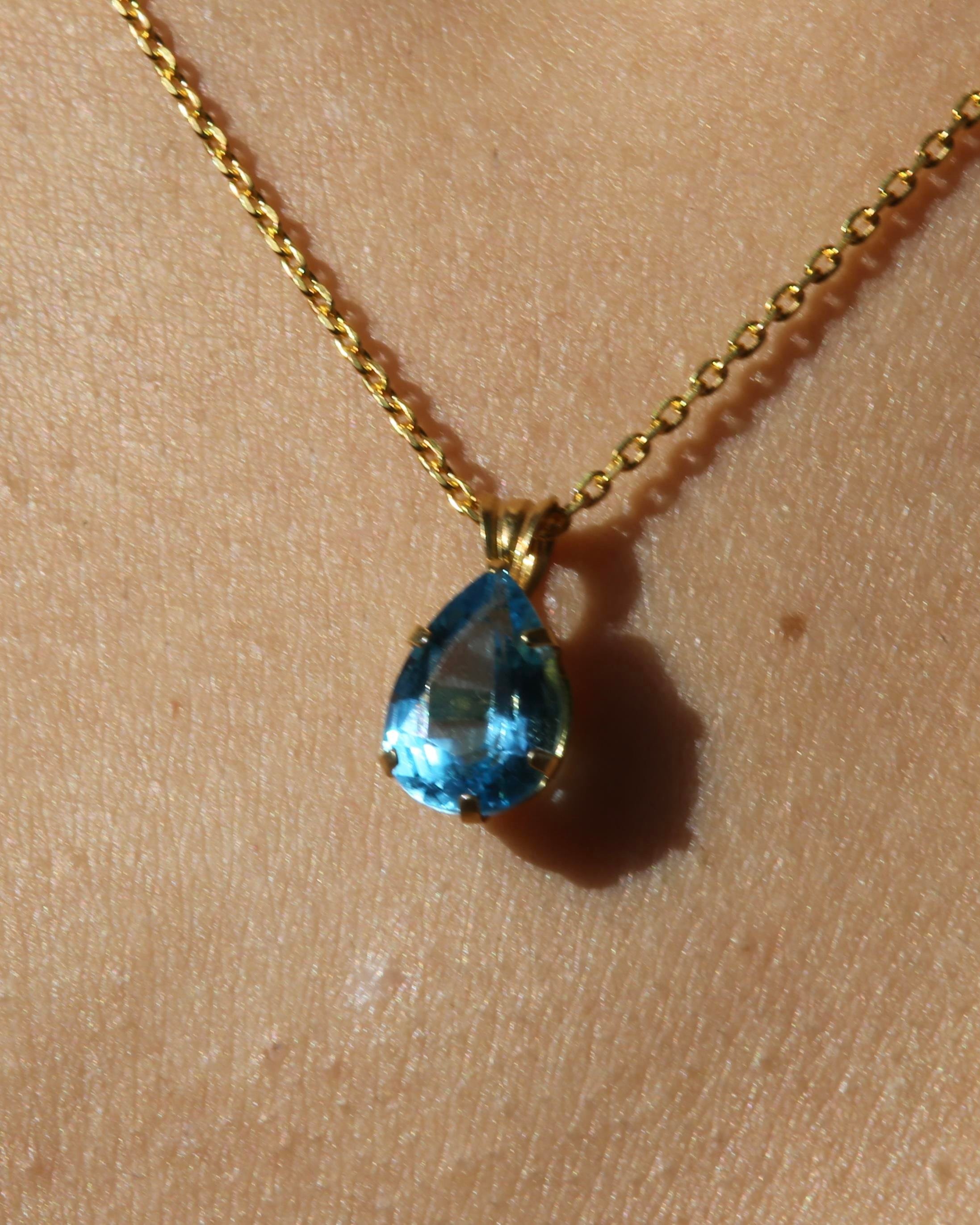 London Blue Topaz Gümüş Kolye