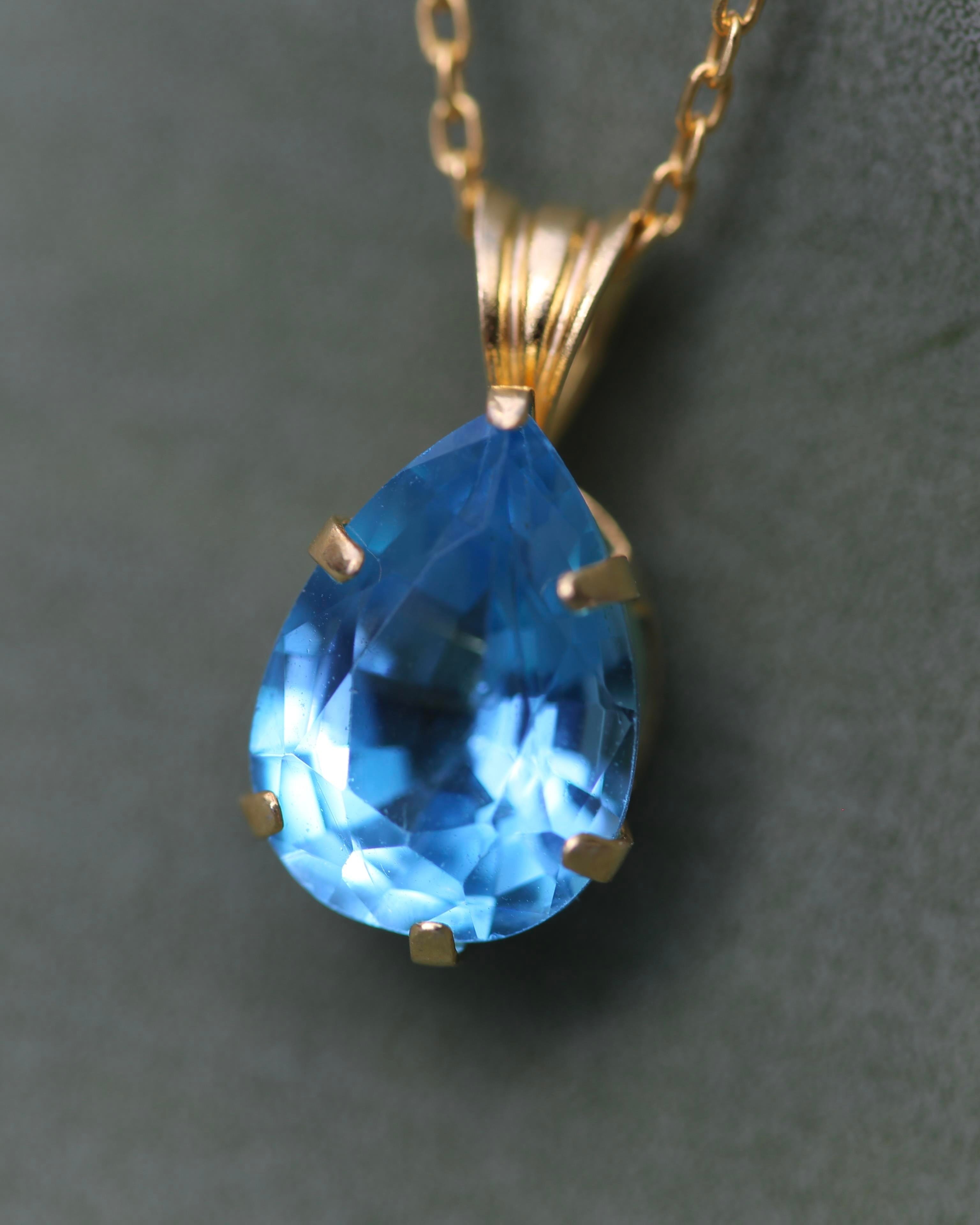 London Blue Topaz Gümüş Kolye