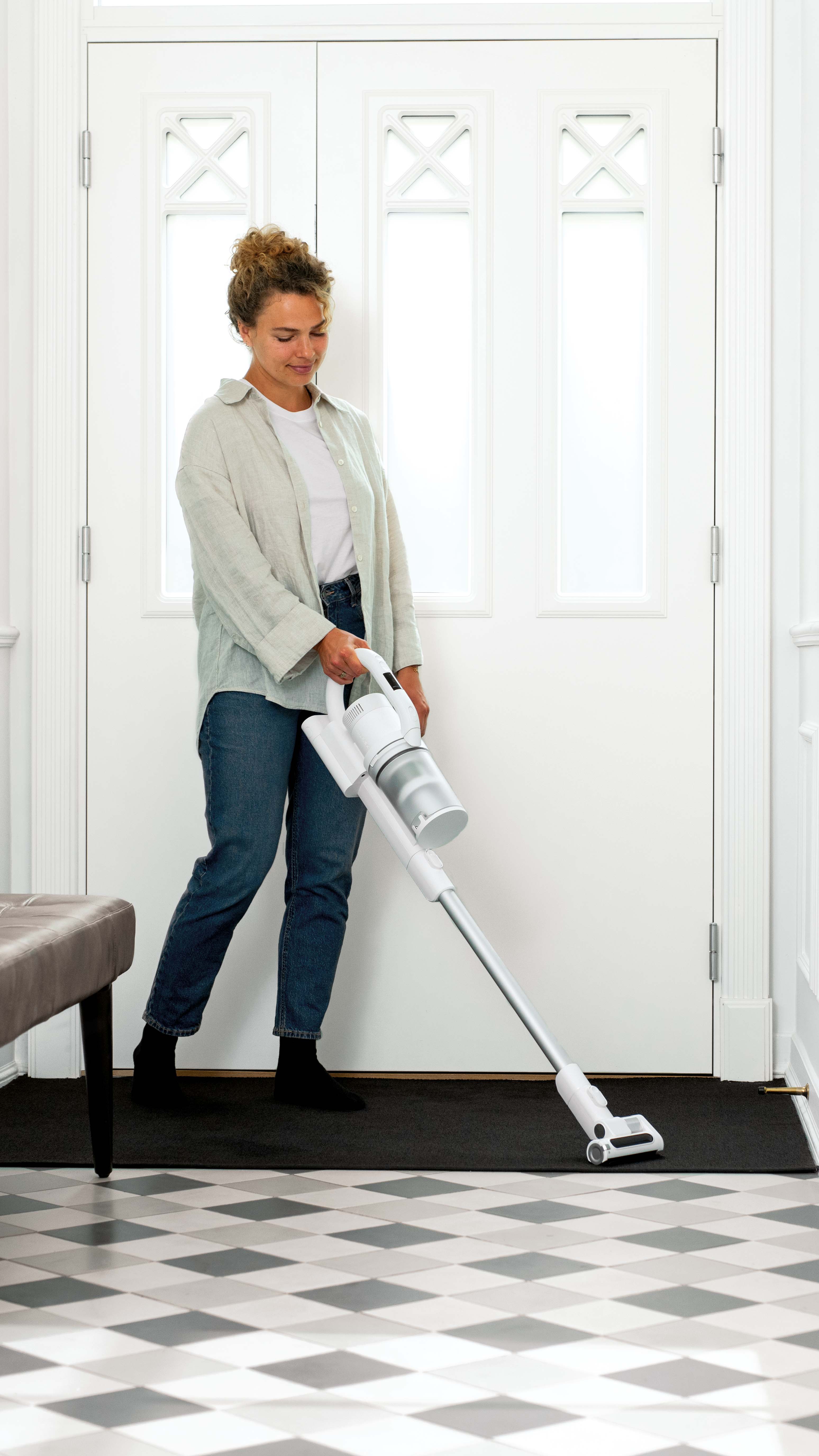 NILFISK S1 ALLERGY - HEPA 14 FİLTRELİ DİKEY ŞARJLI SÜPÜRGE