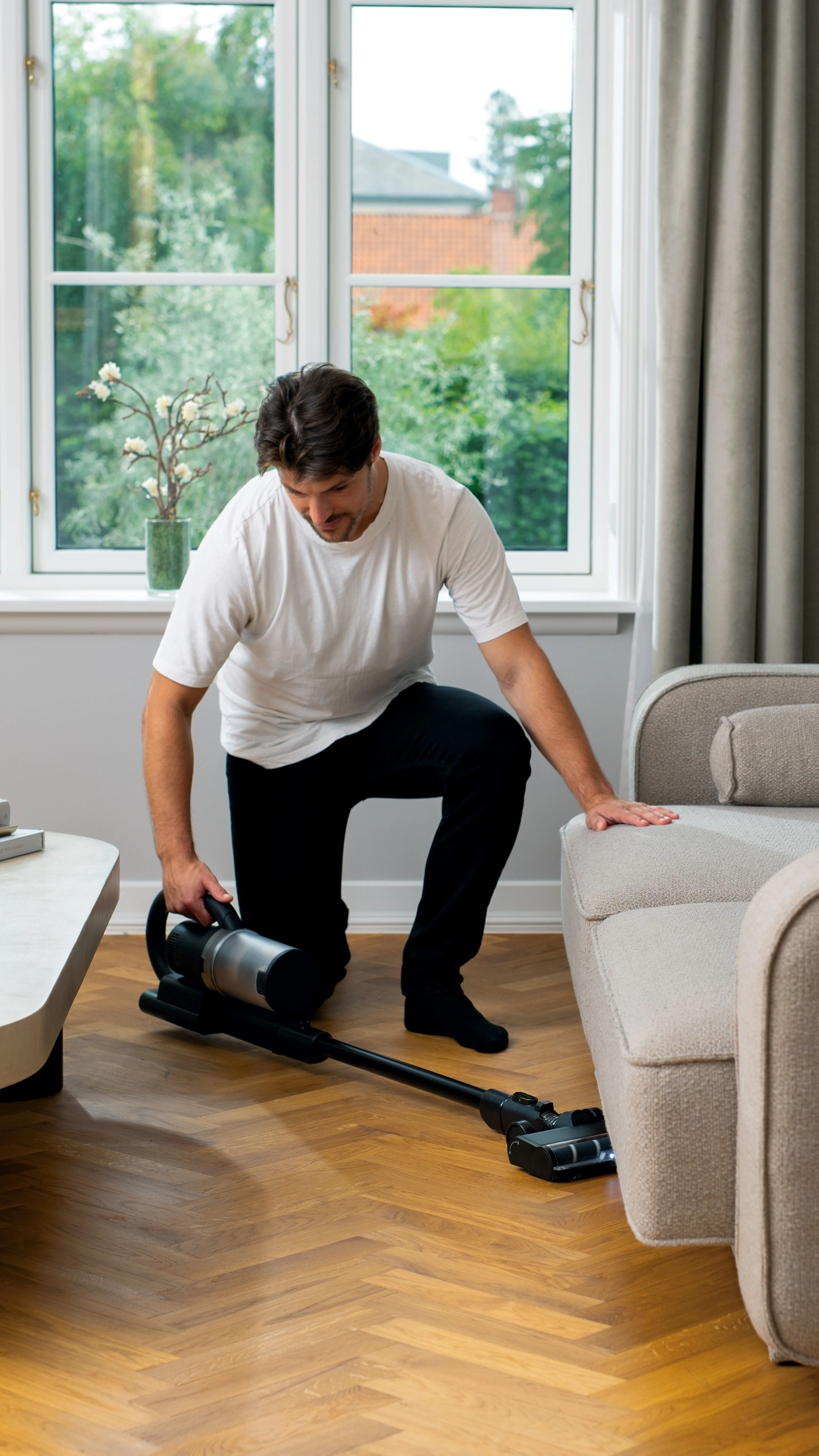 NILFISK S1 PET CARE - HEPA 14 FİLTRELİ DİKEY ŞARJLI SÜPÜRGE