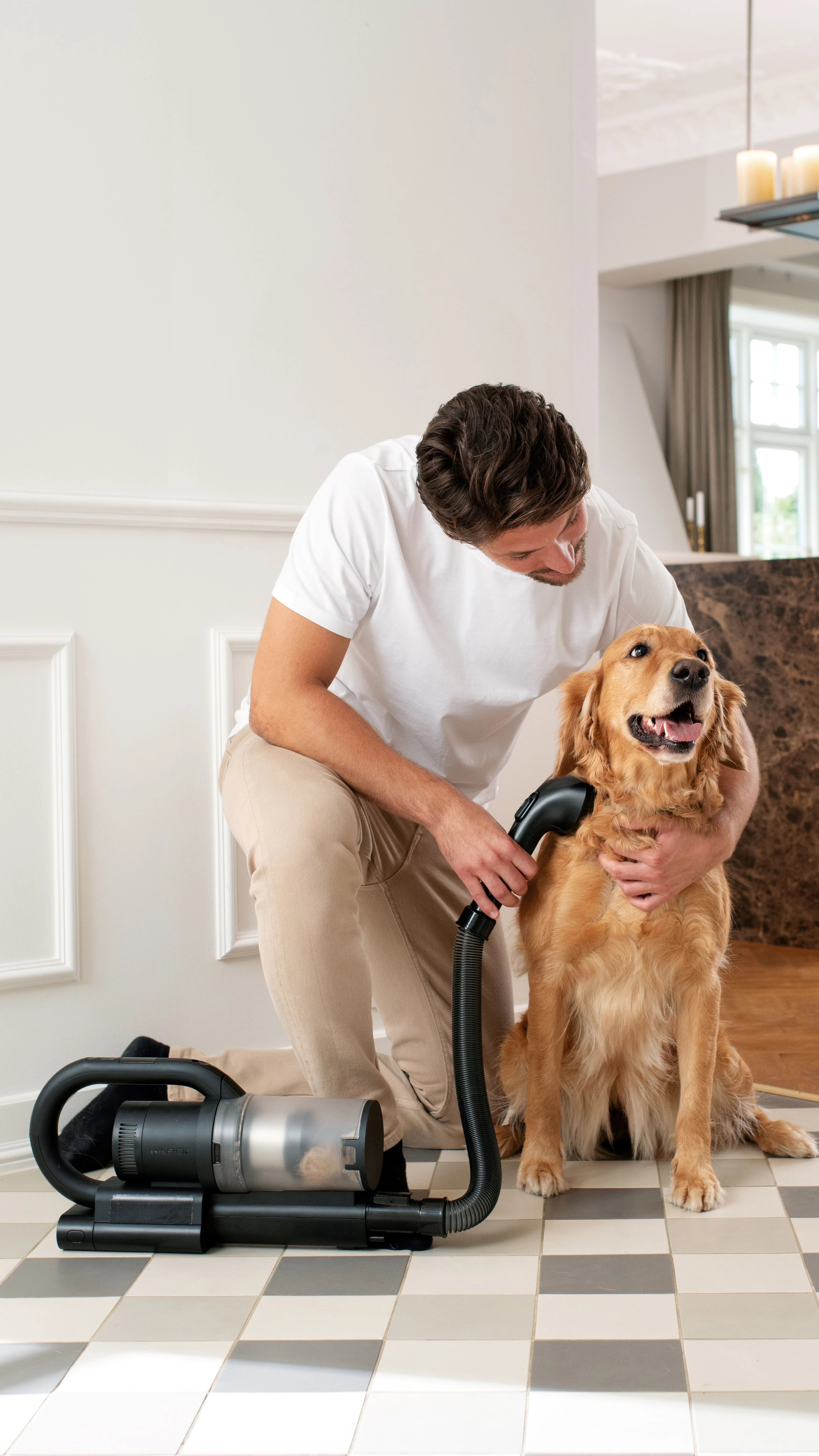 NILFISK S1 PET CARE - HEPA 14 FİLTRELİ DİKEY ŞARJLI SÜPÜRGE