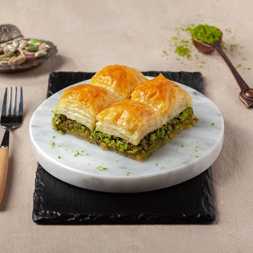 Antep Baklavası / Özel Kare Baklava - 3.4 kg (tepsi)