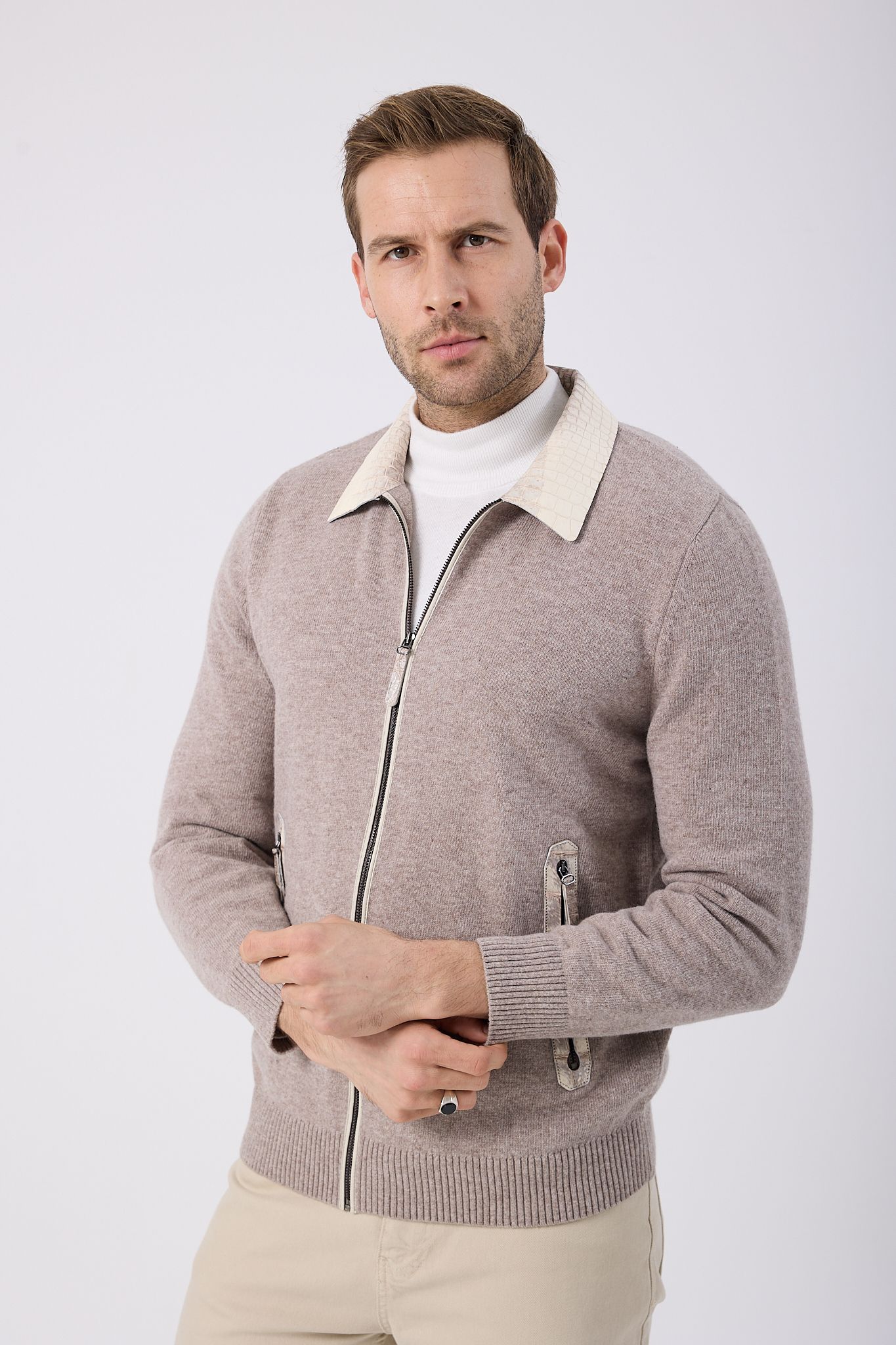 Vicuna Men's Knit Jacket with Crocodile Trimming