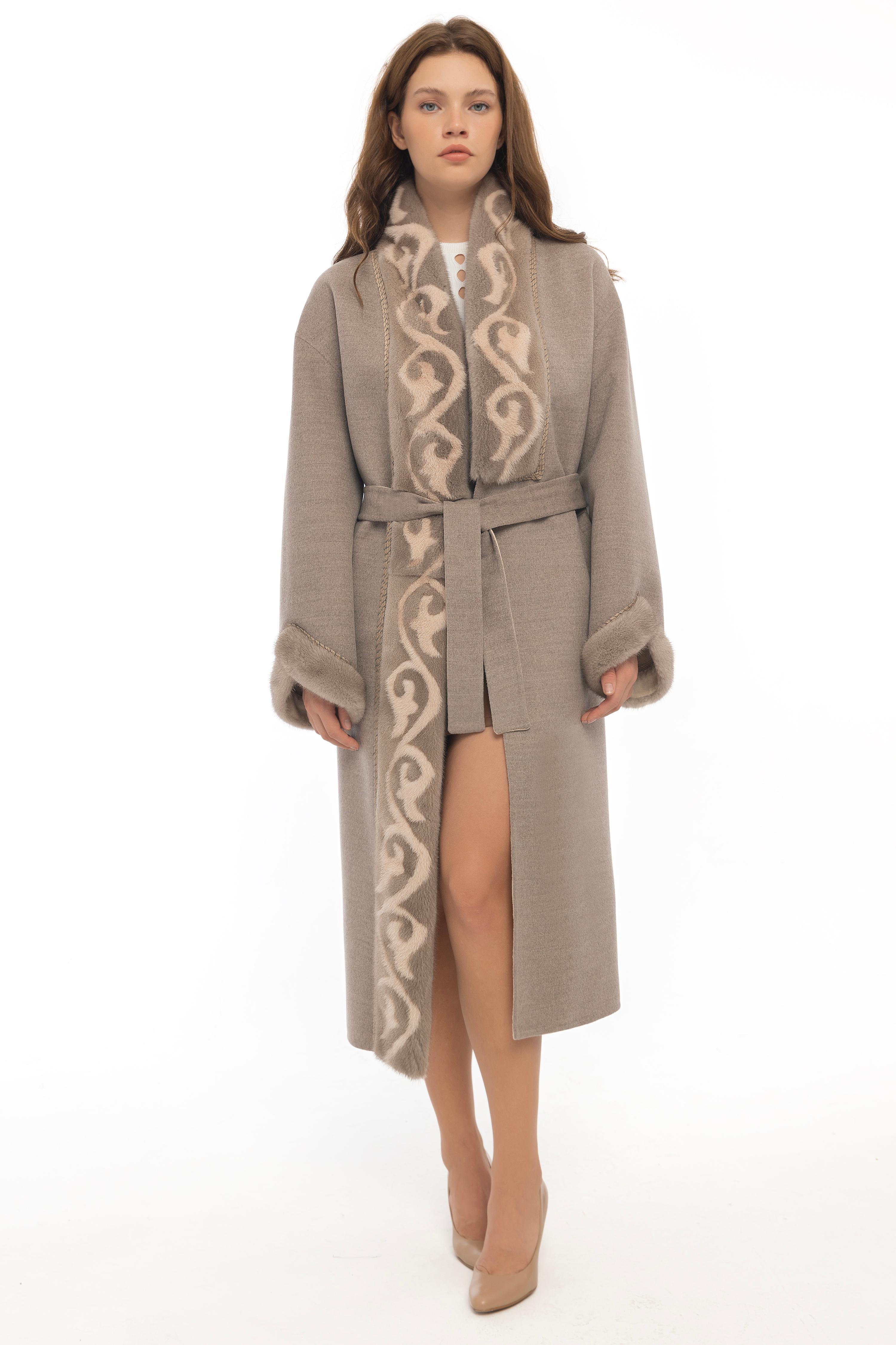 Vicuna Women's Loro Piana Fabric Coat With Mink Trimming