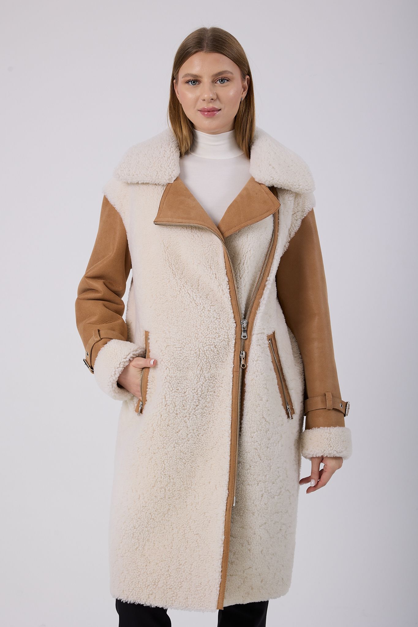 Vicuna Women's Lamb Fur Coat