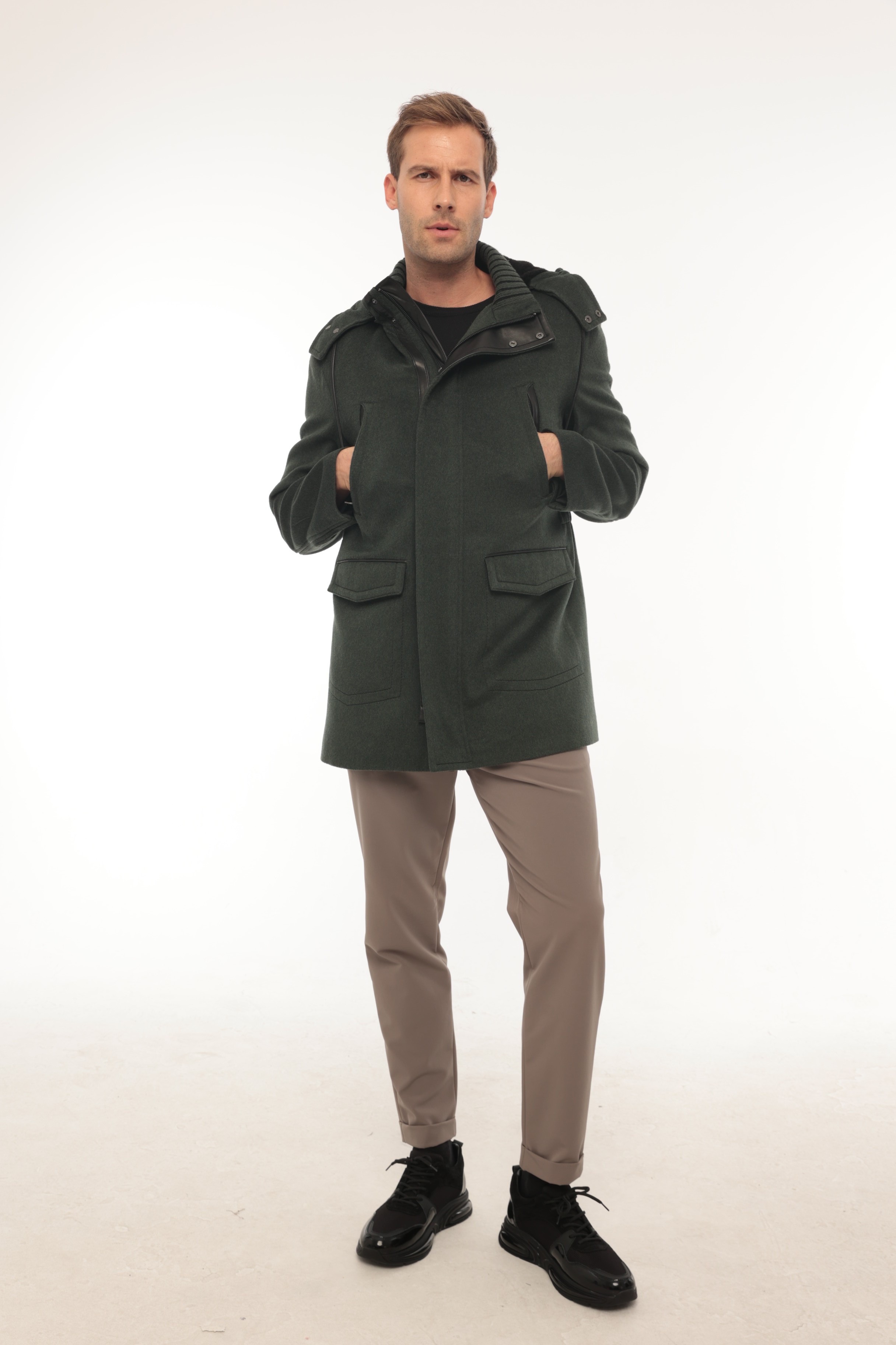 Vicuna Men's Cashmere Coat With Nutria Trimming