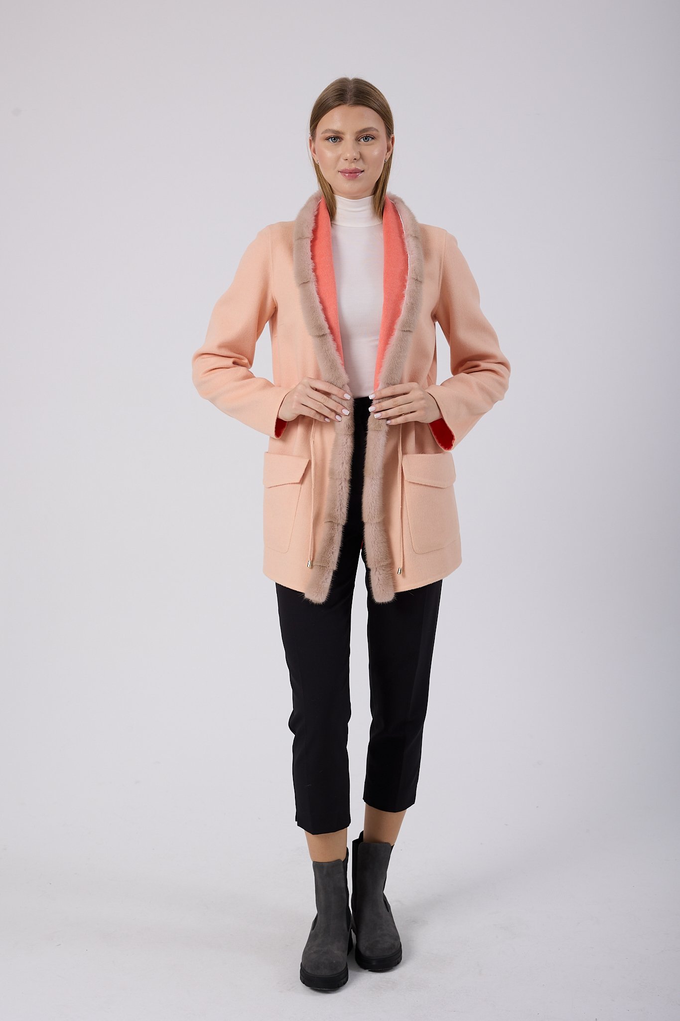 Vicuna Women's Loro Piana Fabric Jacket with Mink Trimming