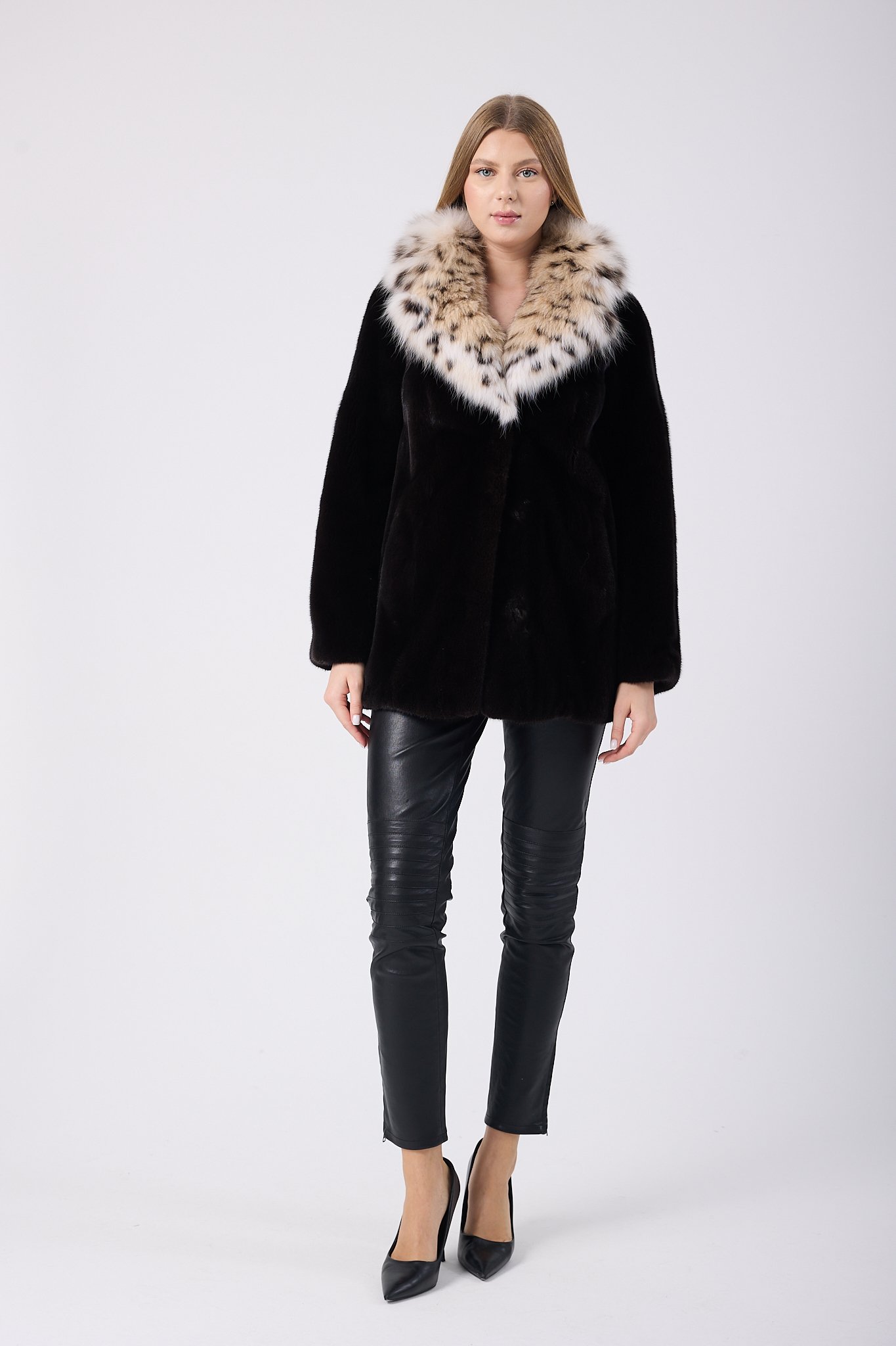 Vicuna Women's Mink Coat with Lynx Trimming