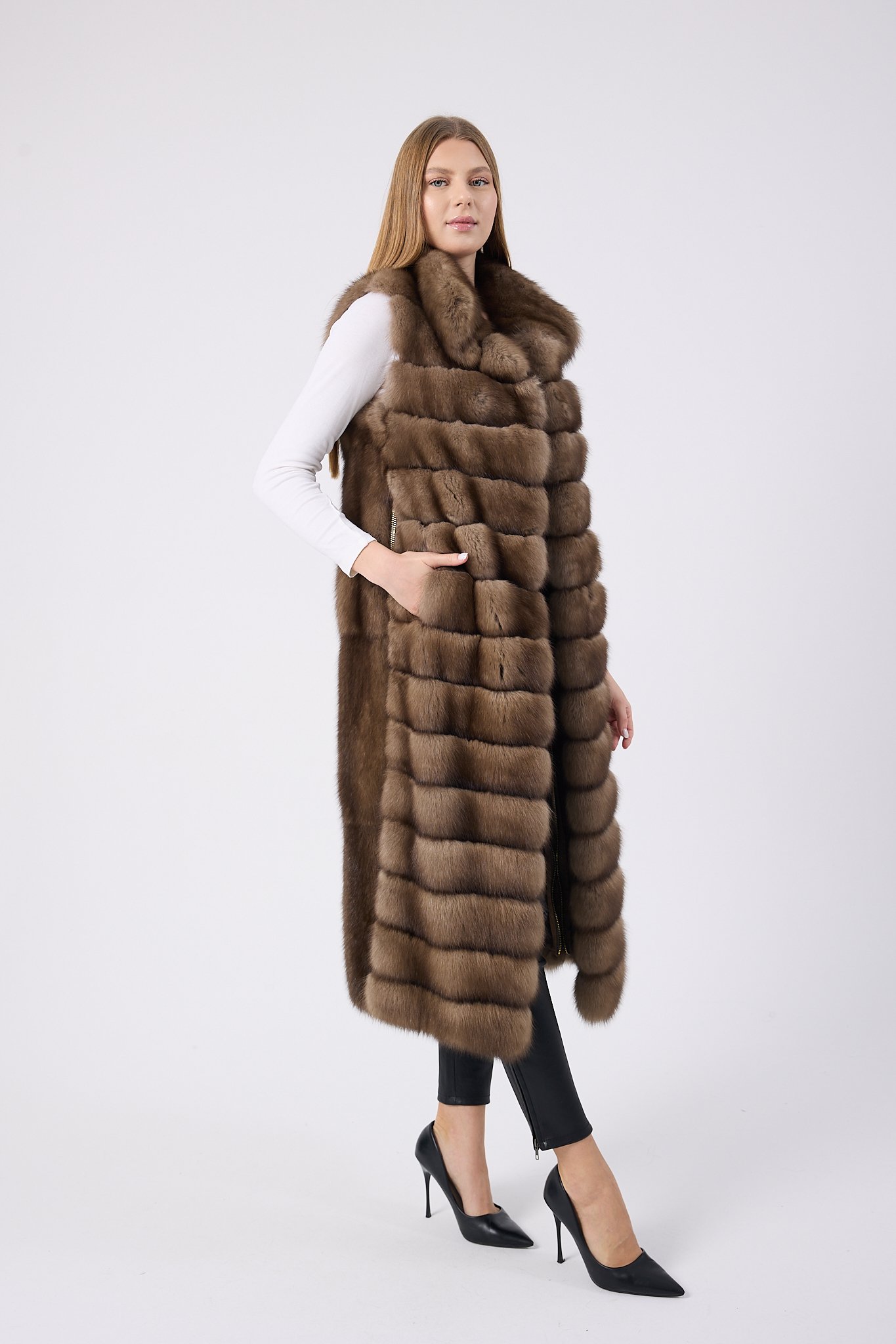 Vicuna Women's Sable Vest