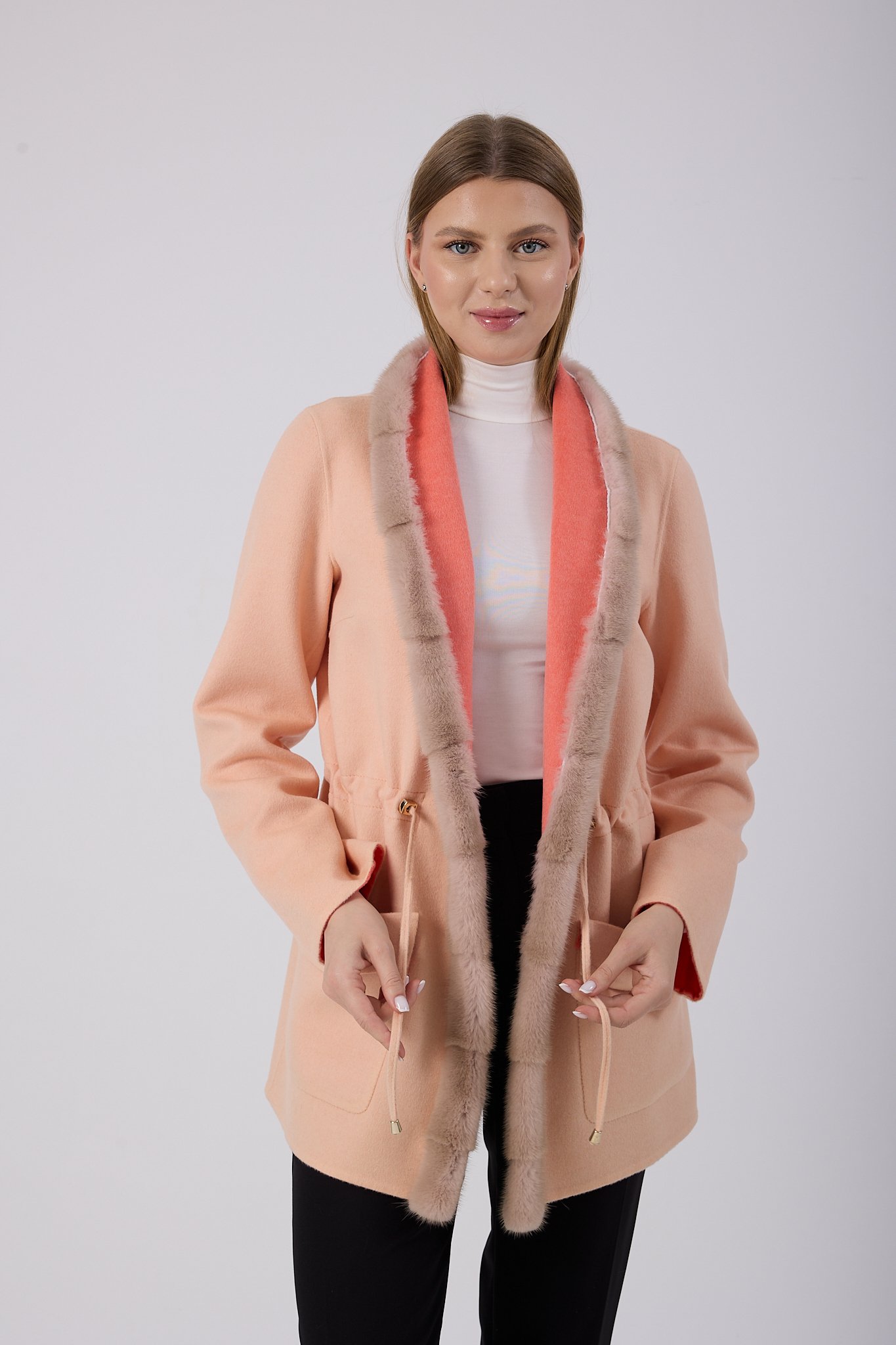 Vicuna Women's Loro Piana Fabric Jacket with Mink Trimming