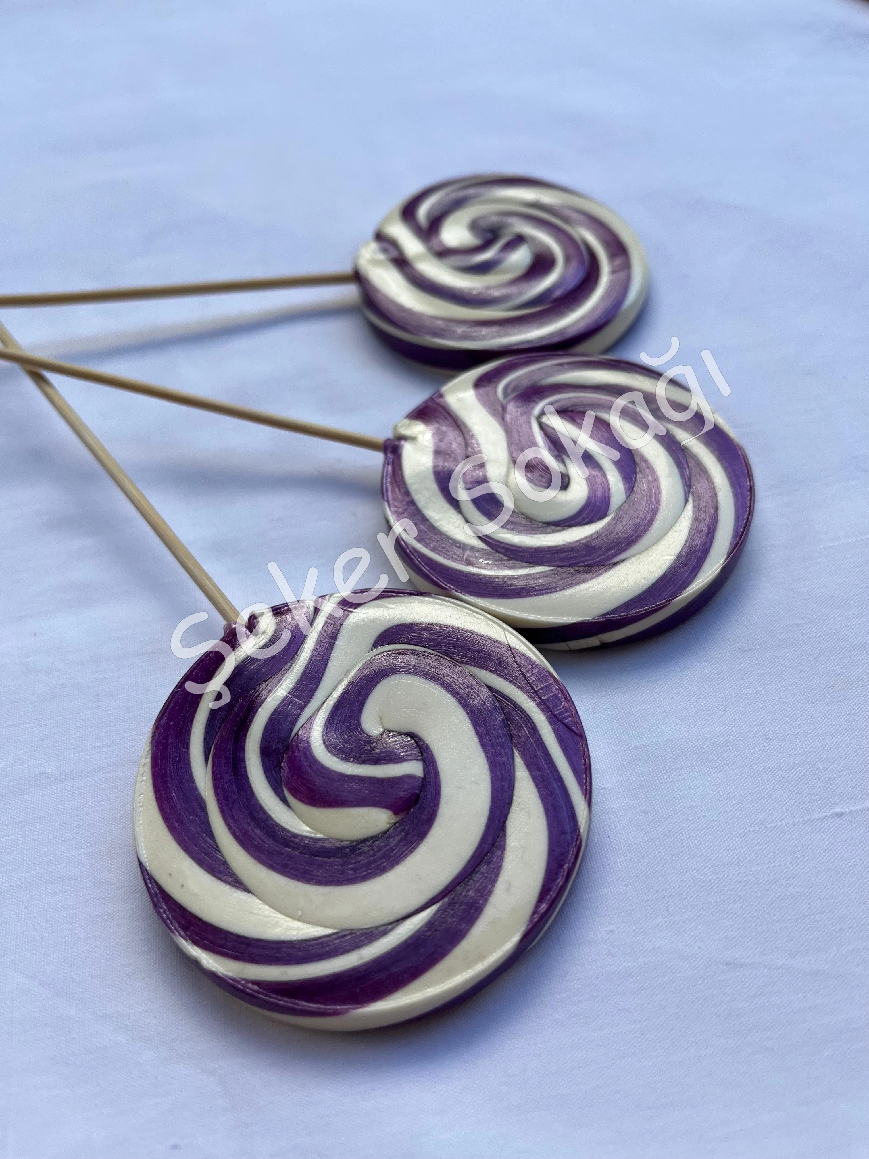 30gr Mor Beyaz Sosyete Şekeri 12 Adet