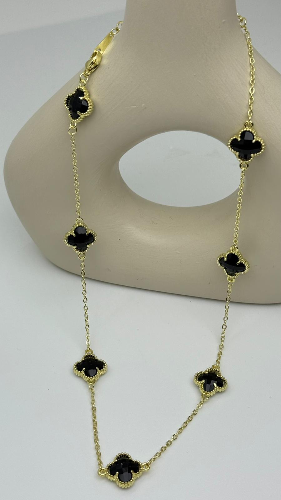 Zirkon Taşlı Yonca Kolye