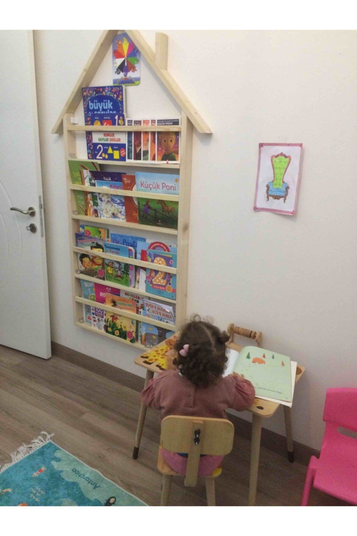 Montessori Çatılı Kitaplık