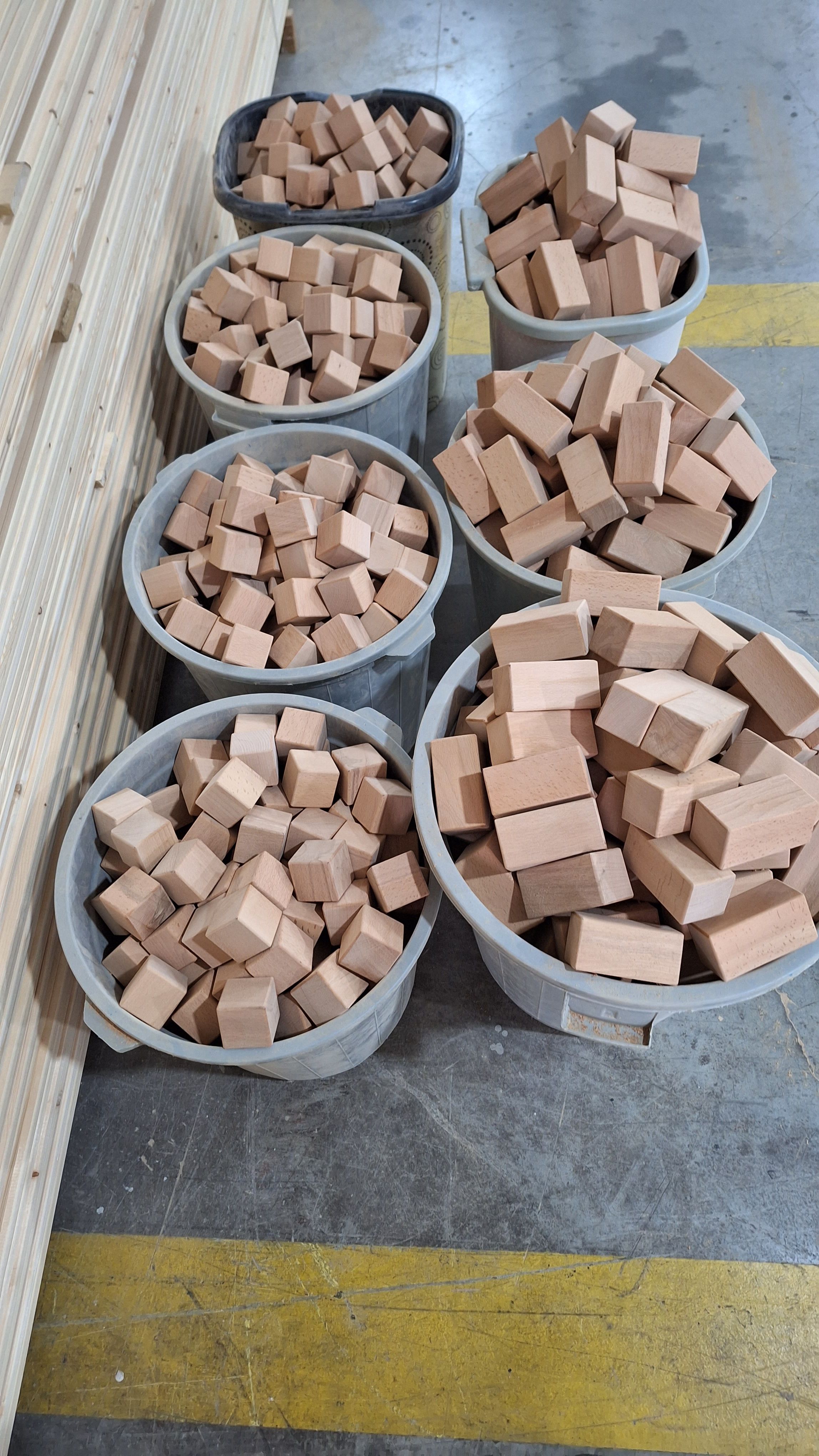 80 prizma(5x5x10cm) + 120 küp (5x5x5 cm)
