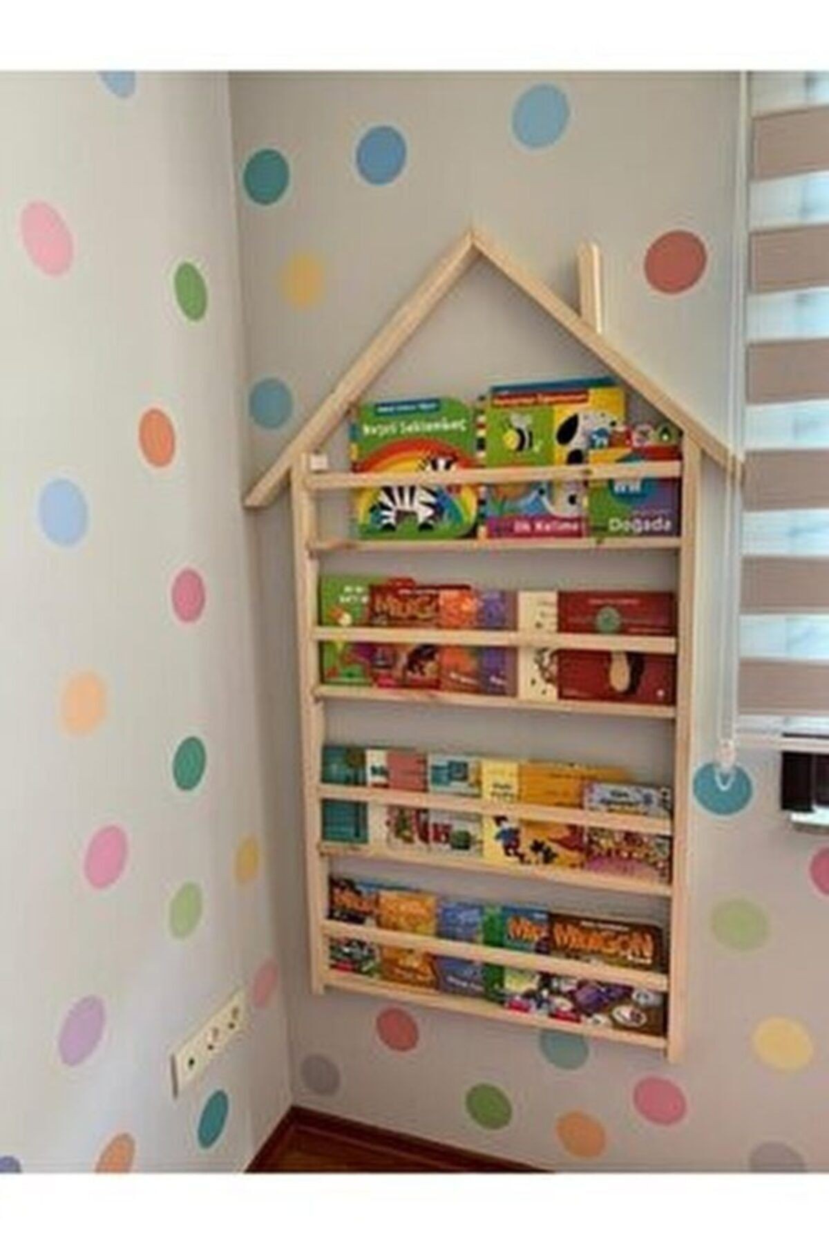 Montessori Çatılı Kitaplık
