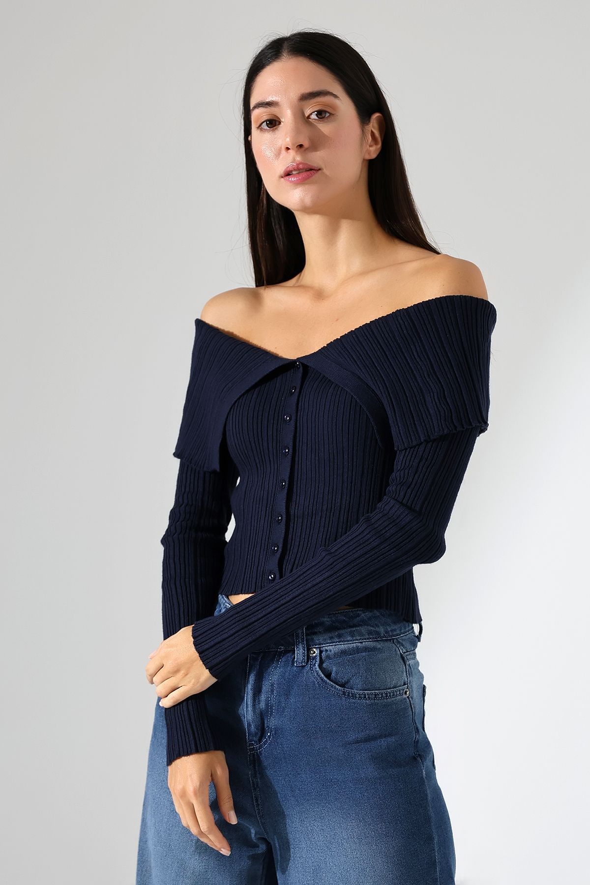 Omzu Açık Katlamalı Triko Crop Bluz - Lacivert