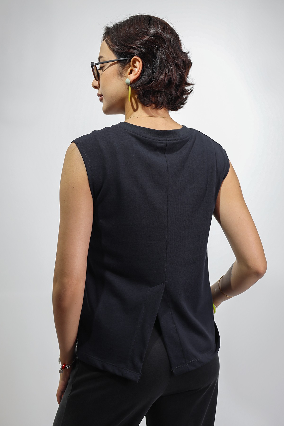 Kadın Kolsuz Lacivert T-shirt